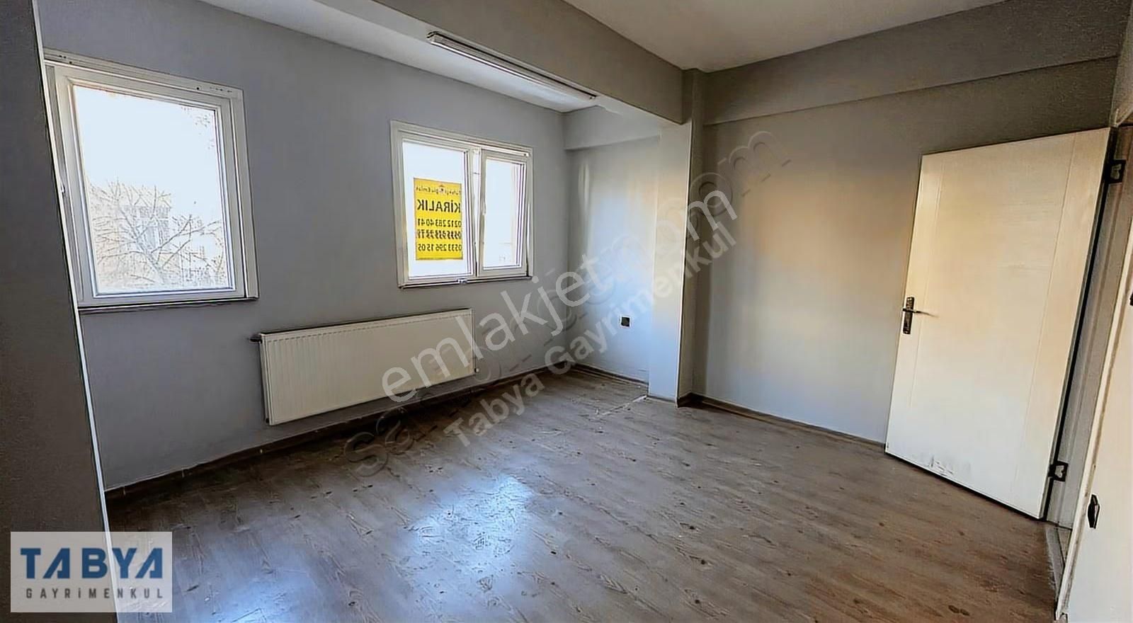 Seyrantepe'de Cadde Üzeri Kiralık Konut Ve İşyerine Uygun 2+1 - Görsel 11