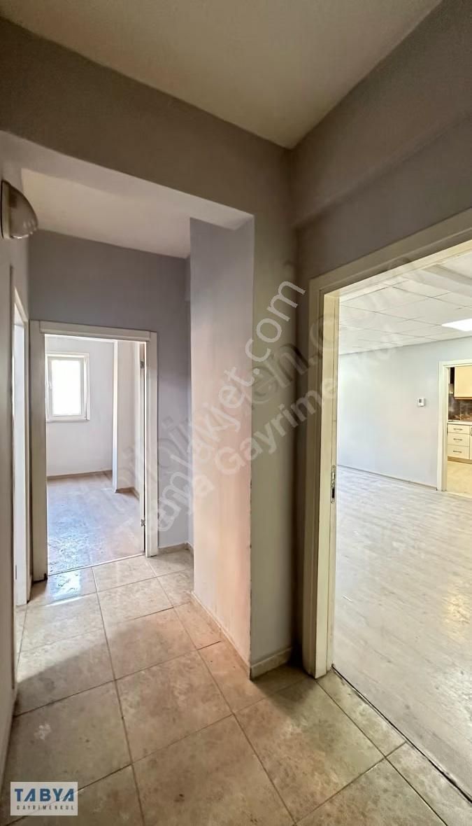 Seyrantepe'de Cadde Üzeri Kiralık Konut Ve İşyerine Uygun 2+1 - Görsel 2