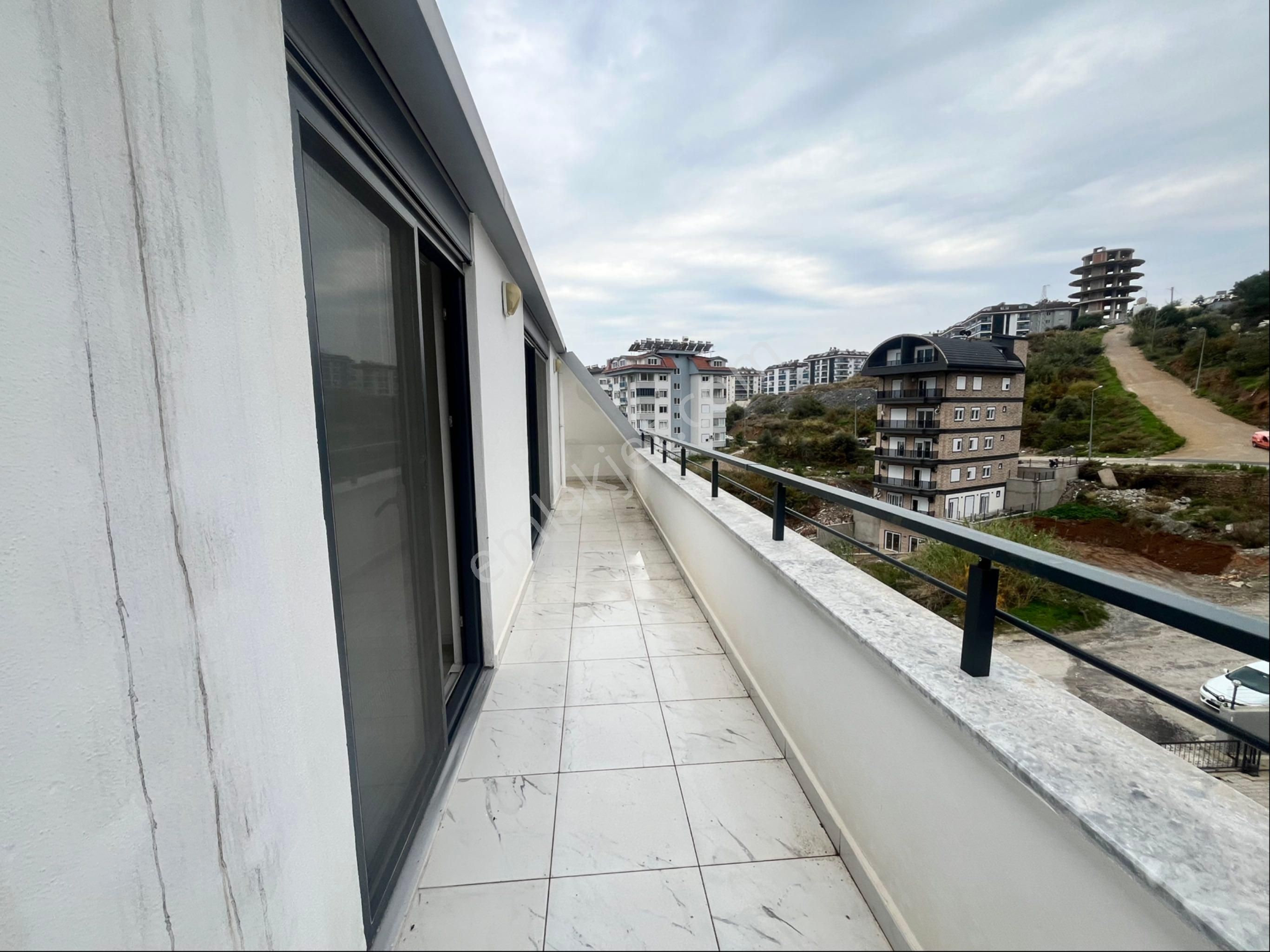 Alanya Çıplaklı Mahllesi Satılık 200 M2 Dubleks Daire - Görsel 21