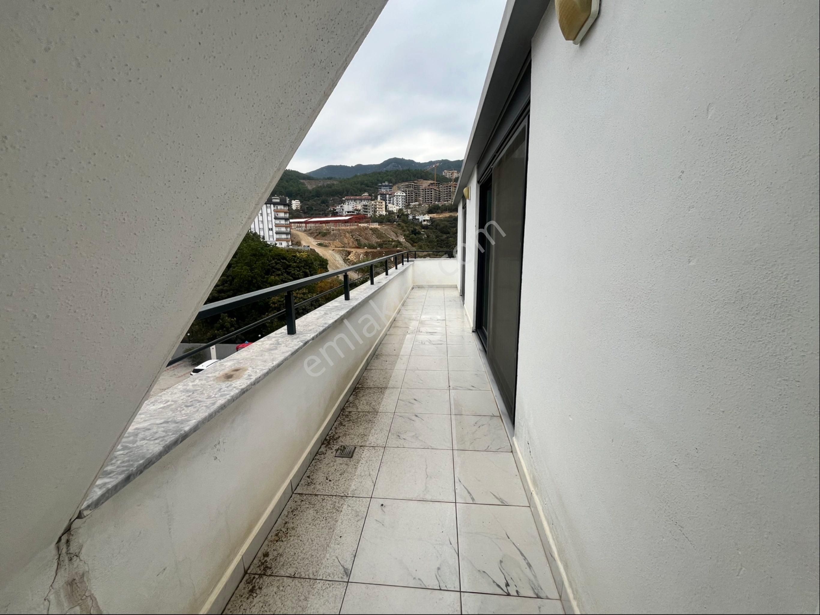 Alanya Çıplaklı Mahllesi Satılık 200 M2 Dubleks Daire - Görsel 15