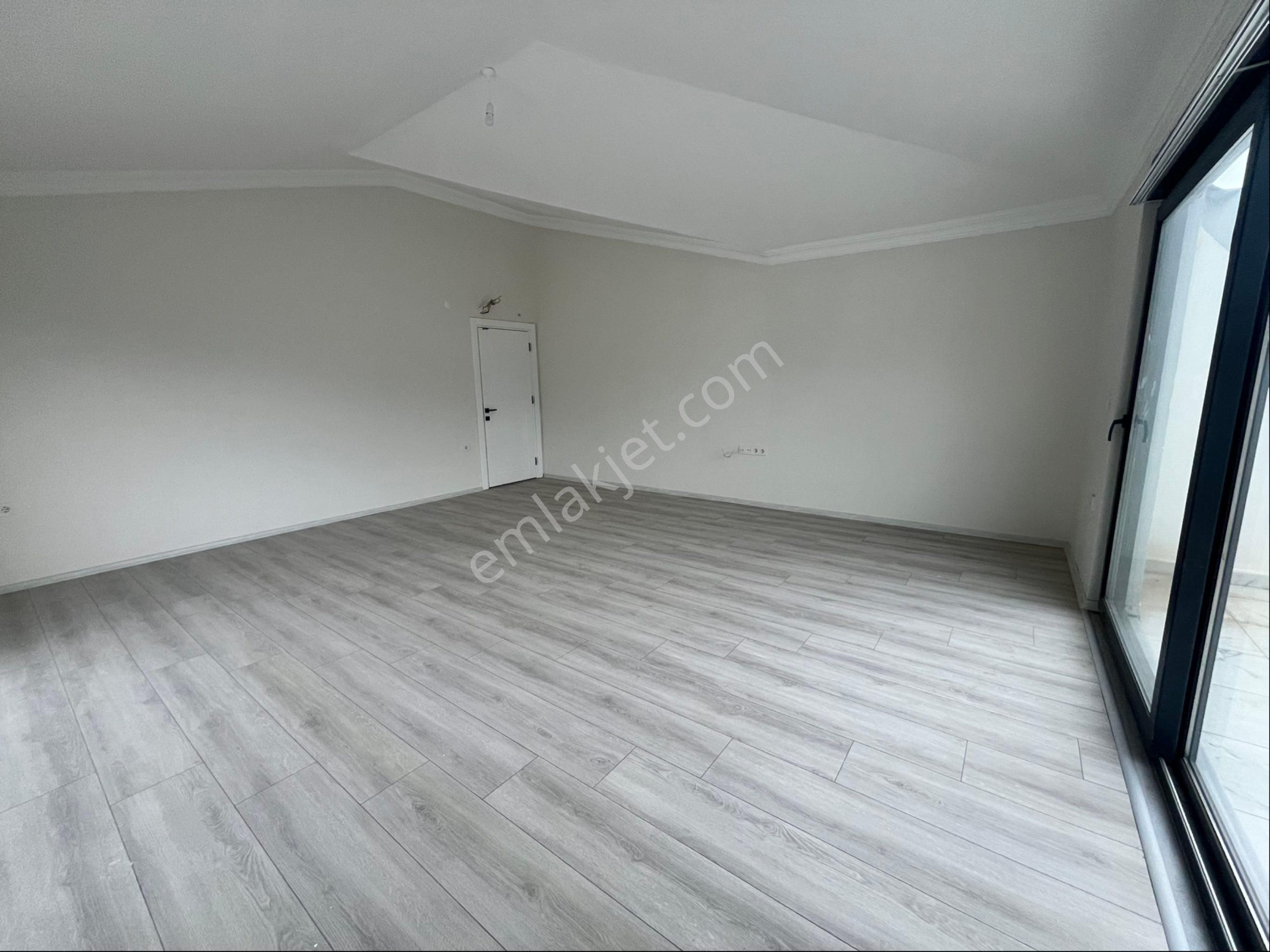 Alanya Çıplaklı Mahllesi Satılık 200 M2 Dubleks Daire - Görsel 18