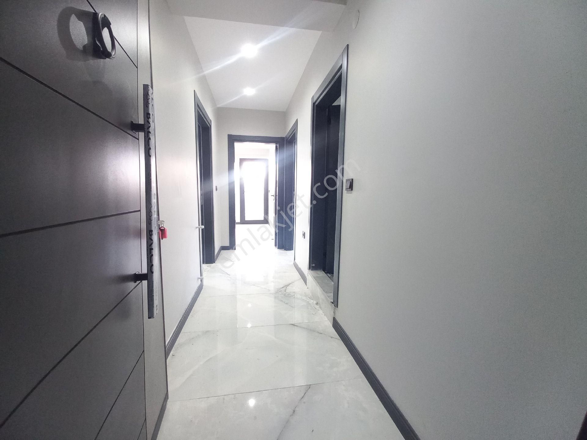 Didim Merkezi Konumda Satılık Asansörlü - Görsel 2