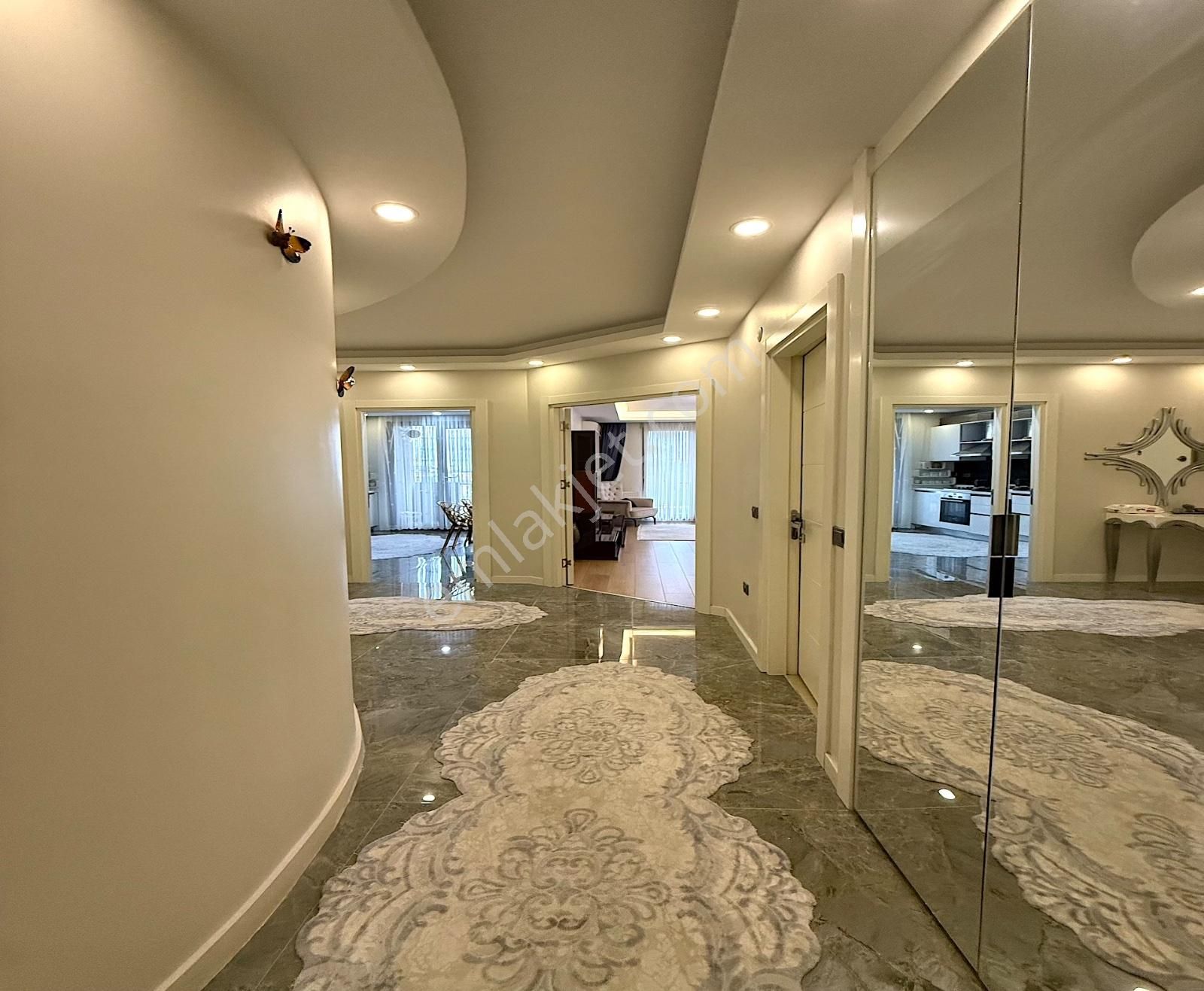 Gezgen İnşaattan 5+2 Site İçerisinde 270 M2 Kiralık Dublex!!! - Görsel 21