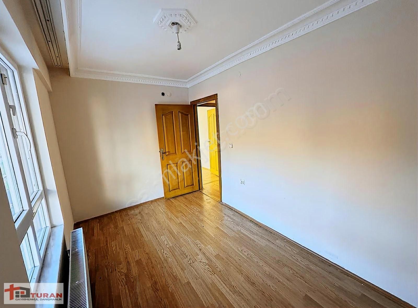 Selim Caddesi'nde 3+1 Güney Cephe Fırsat Kiralık Daire - Görsel 2