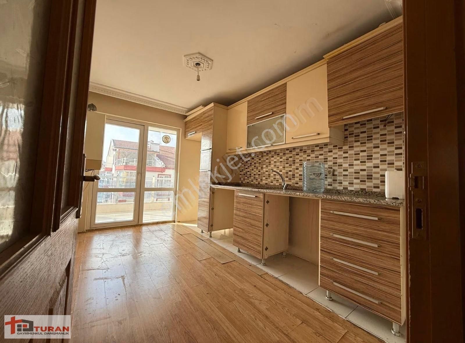 Selim Caddesi'nde 3+1 Güney Cephe Fırsat Kiralık Daire - Görsel 11