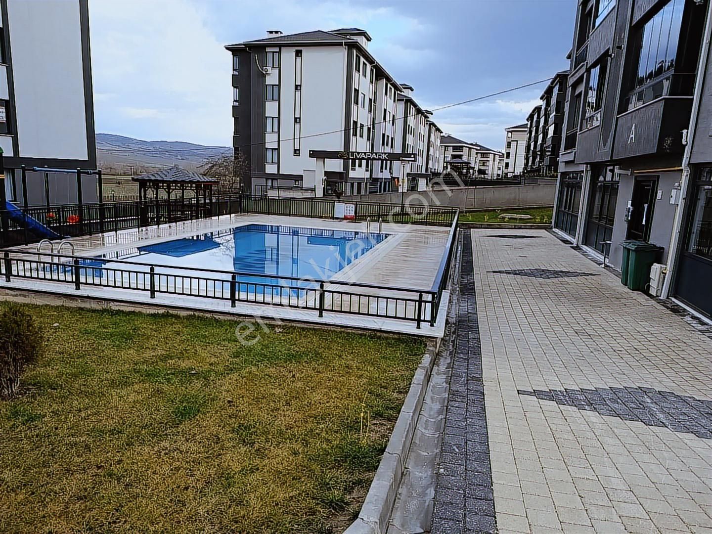 Kariyer Gmden İnegöl Alanyurtta Lüks Sitede 2+1 Satılık Daireler - Görsel 15