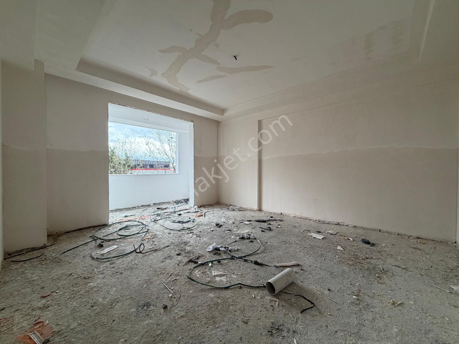 Bahçelievler'de Butik Sitede K.otoparklı Sıfır 2+1 Ara Kat - Görsel 2