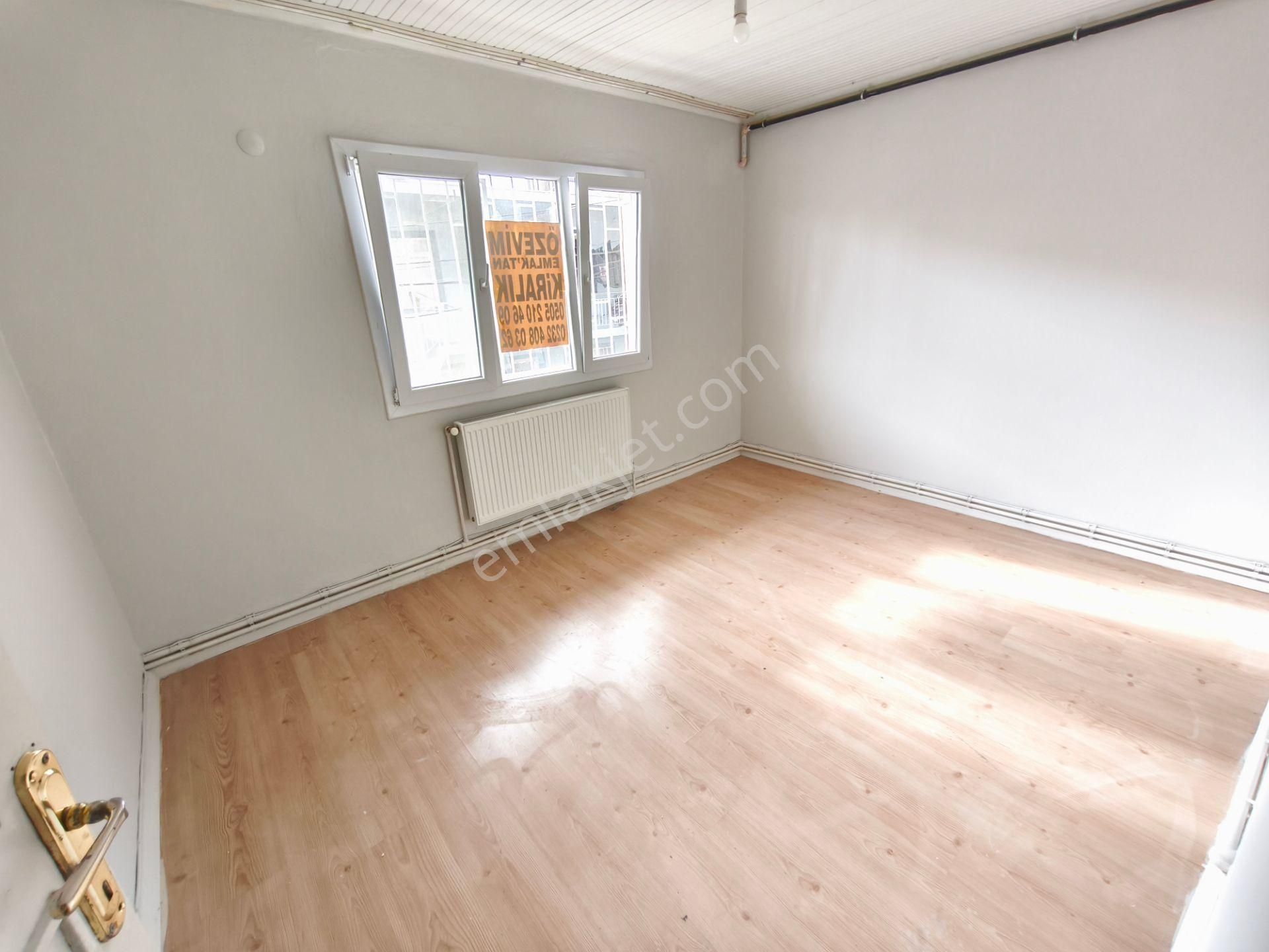 Dokuz Eylül Mahallesi İzbana Yürüme Mesafesinde Kombili Kiralık 2+1 Daire - Görsel 17