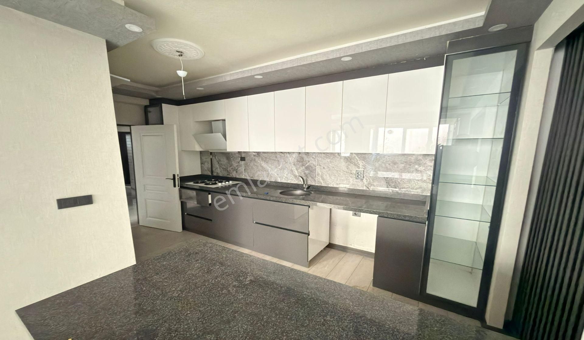 Ufuktepe Karakol Yakını 3+1 Ful Yapılı %50 Kredi İmkanı