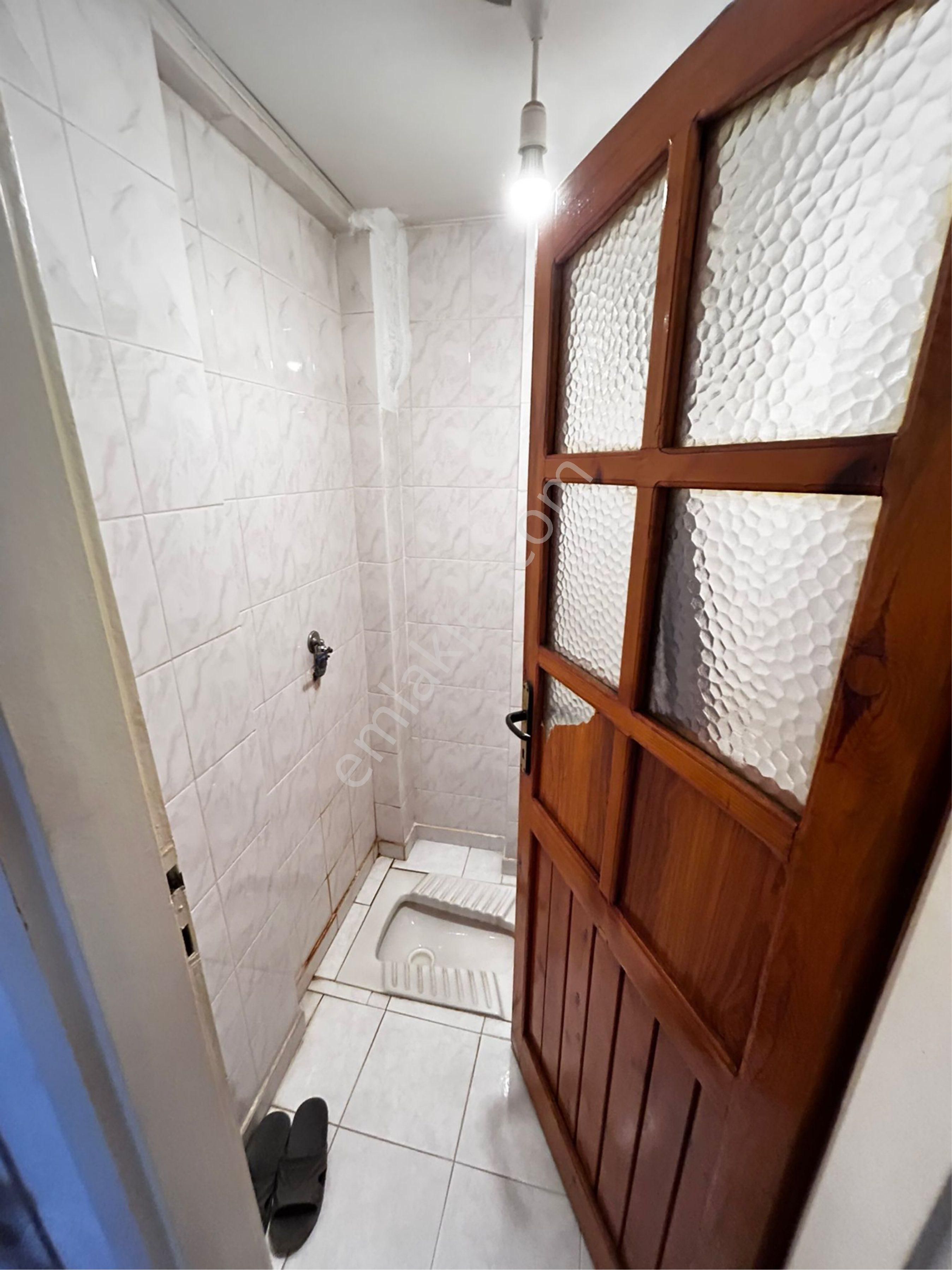 Keçiören Dutlukta Metroya Yürüme Mesafesinde Ara Katta Acill Satılık Daire - Görsel 15