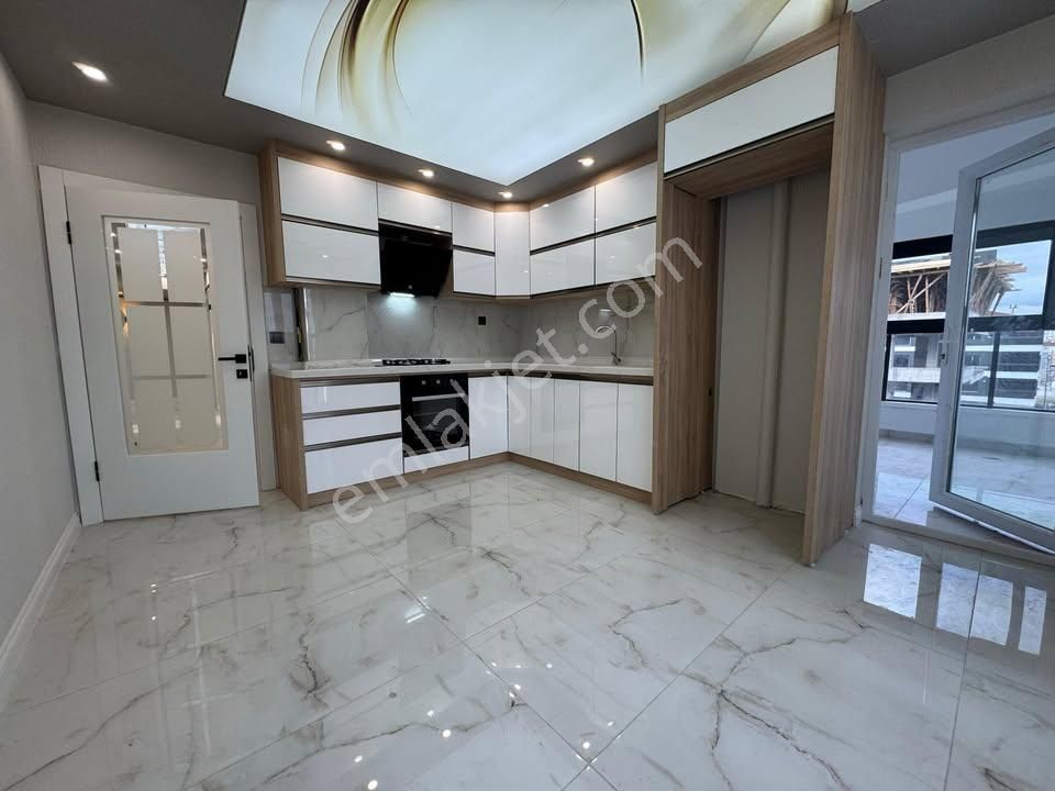 Metrobüse Komşu Bu Haftaya Özel Lüx 1+1 Arakat !!!