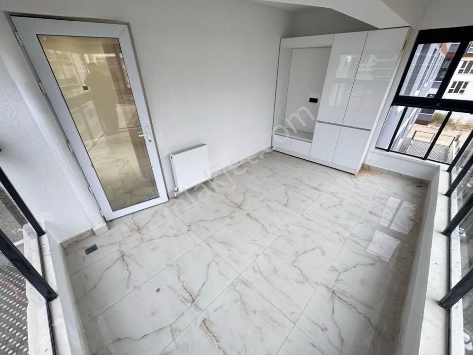 Metrobüse Komşu Bu Haftaya Özel Lüx 1+1 Arakat !!! - Görsel 19