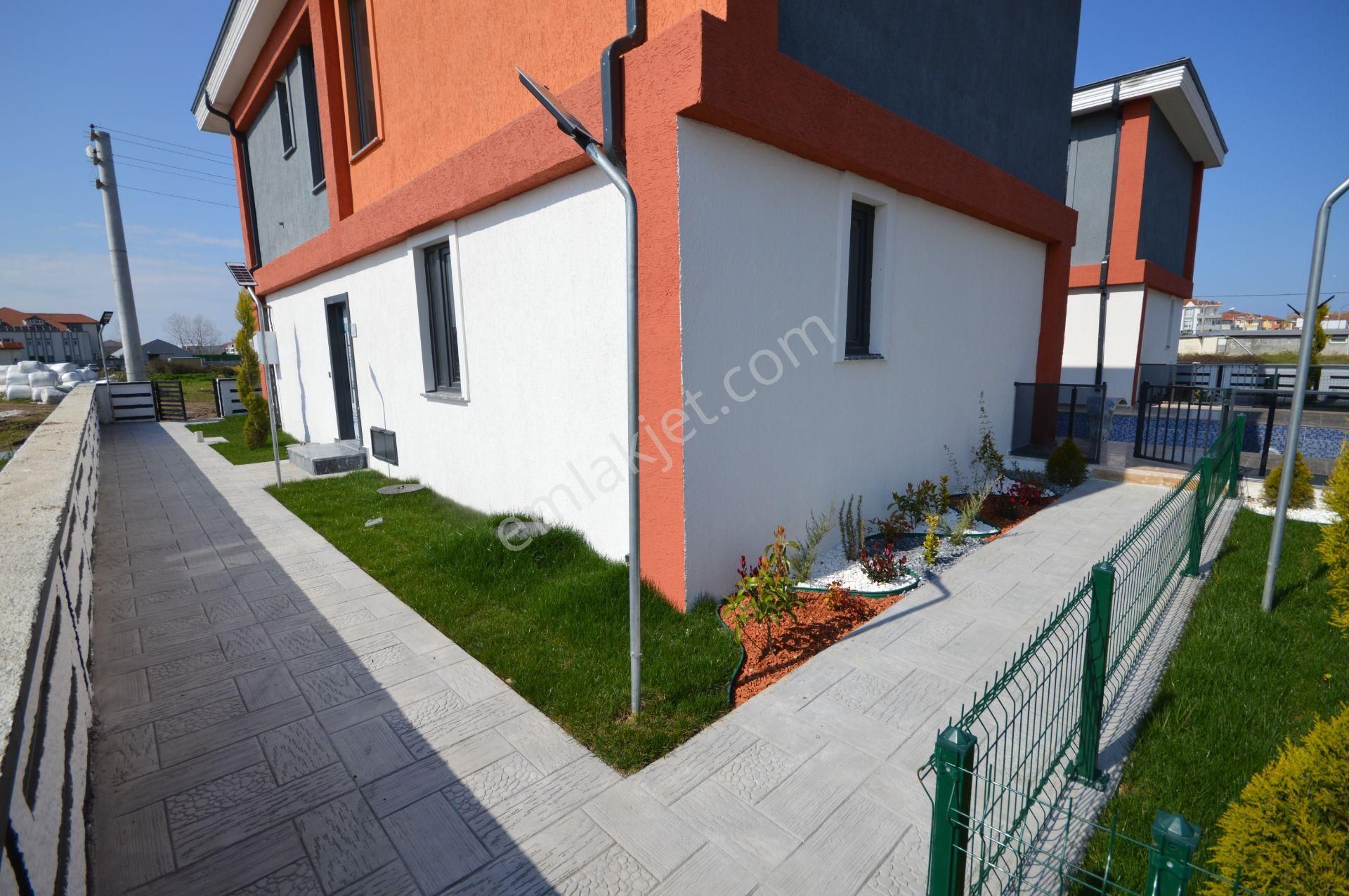 Karasu’da Tatil Konforunda Yaşam Sunan 4+1 Villa - Görsel 21