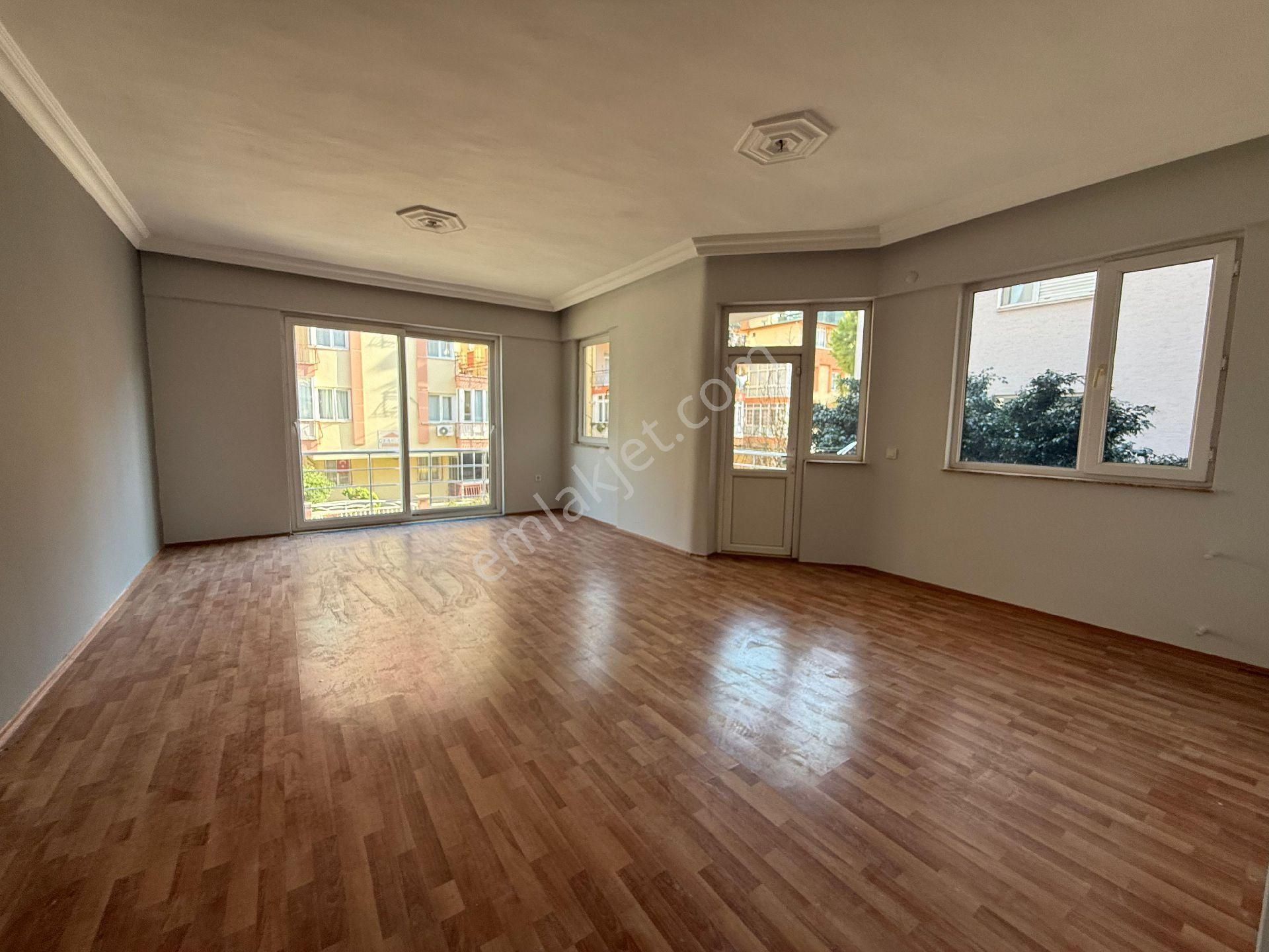 Antalya Muratpaşa Meydan Kavagı Mah 12 Ci Cadde Yakını I 3+1 1 Kat