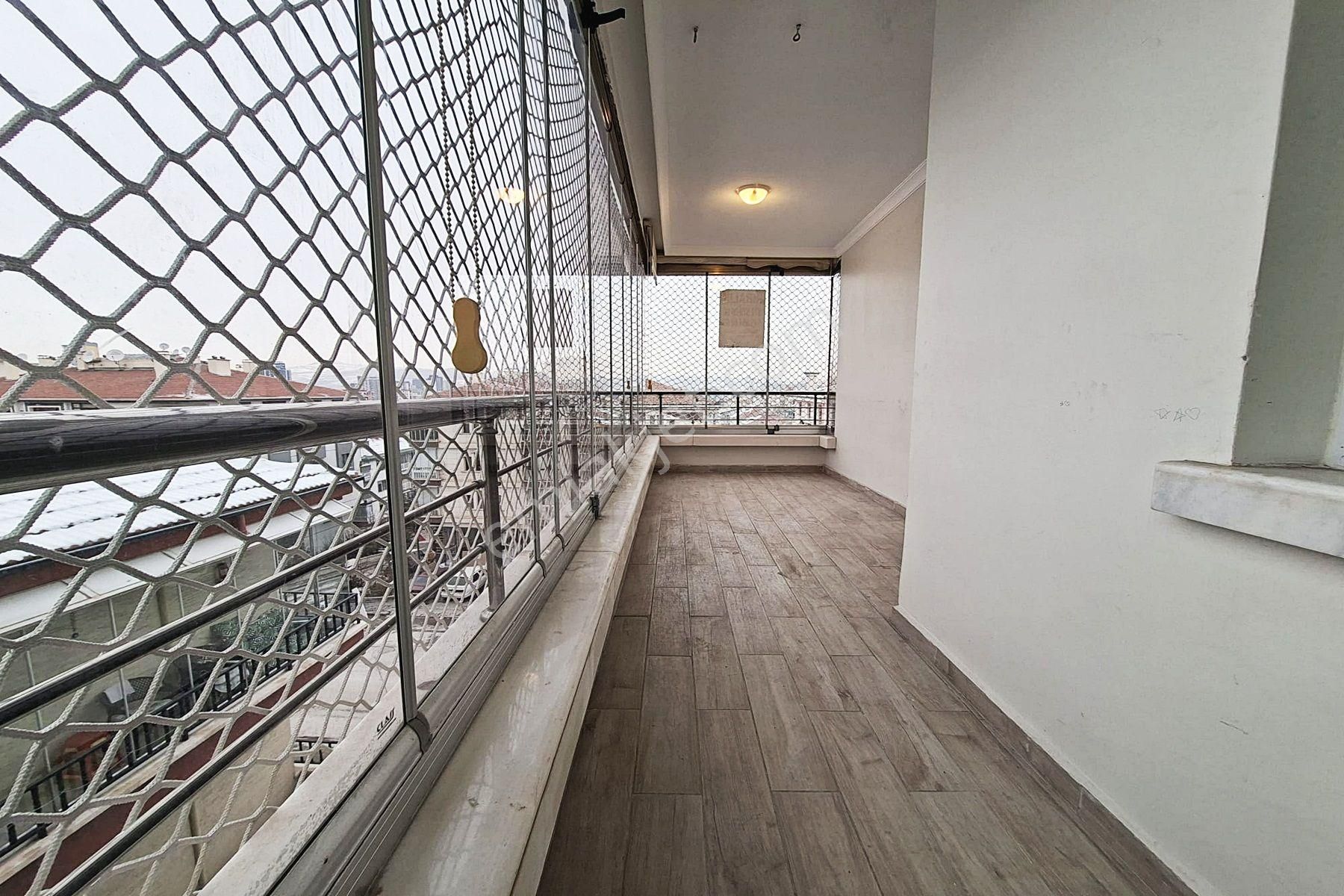 Yayla'da Seyitler Cad Üzeri 140m2 Asansrlü 3+1 Kiralık Daire - Görsel 9