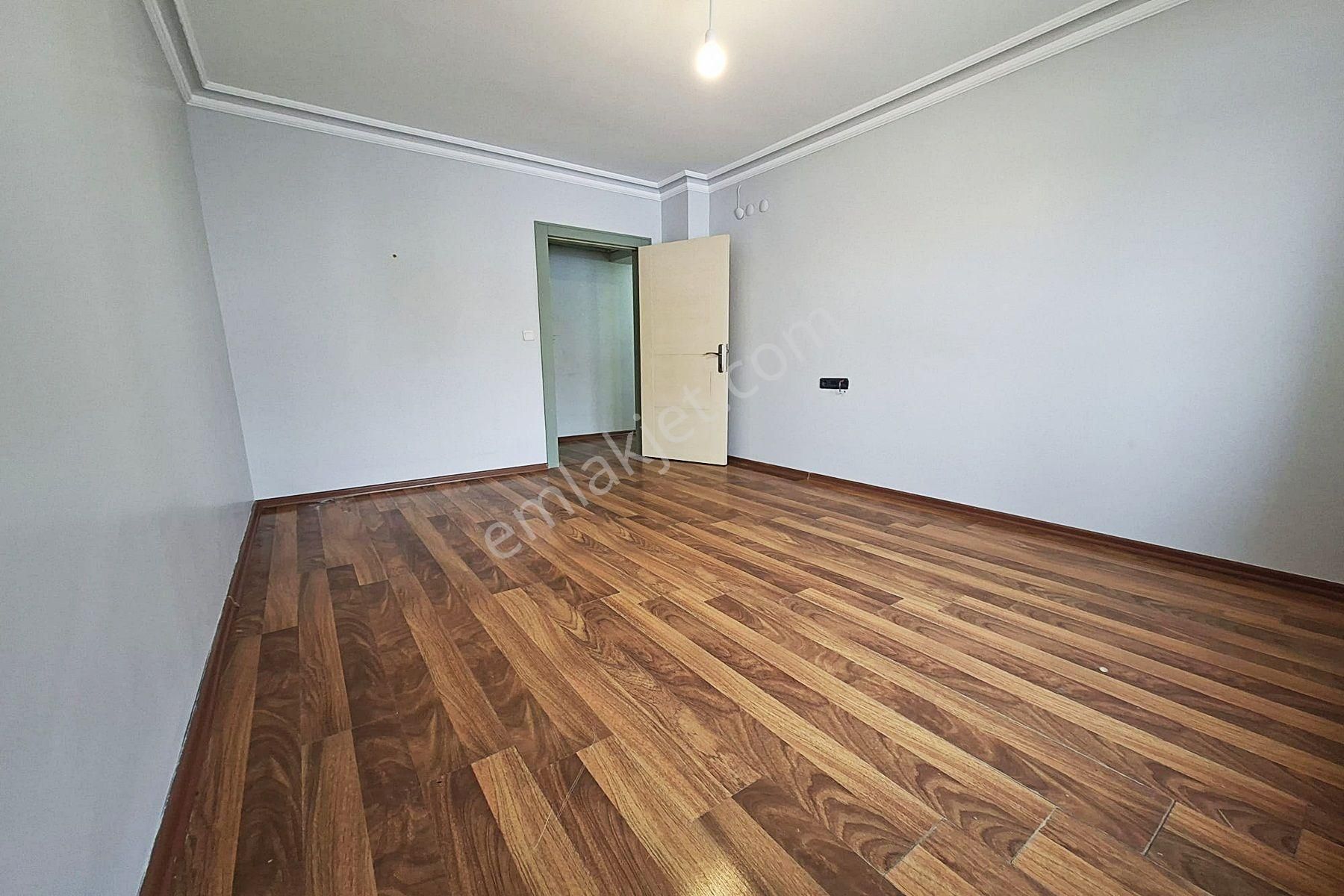 Yayla'da Seyitler Cad Üzeri 140m2 Asansrlü 3+1 Kiralık Daire - Görsel 20