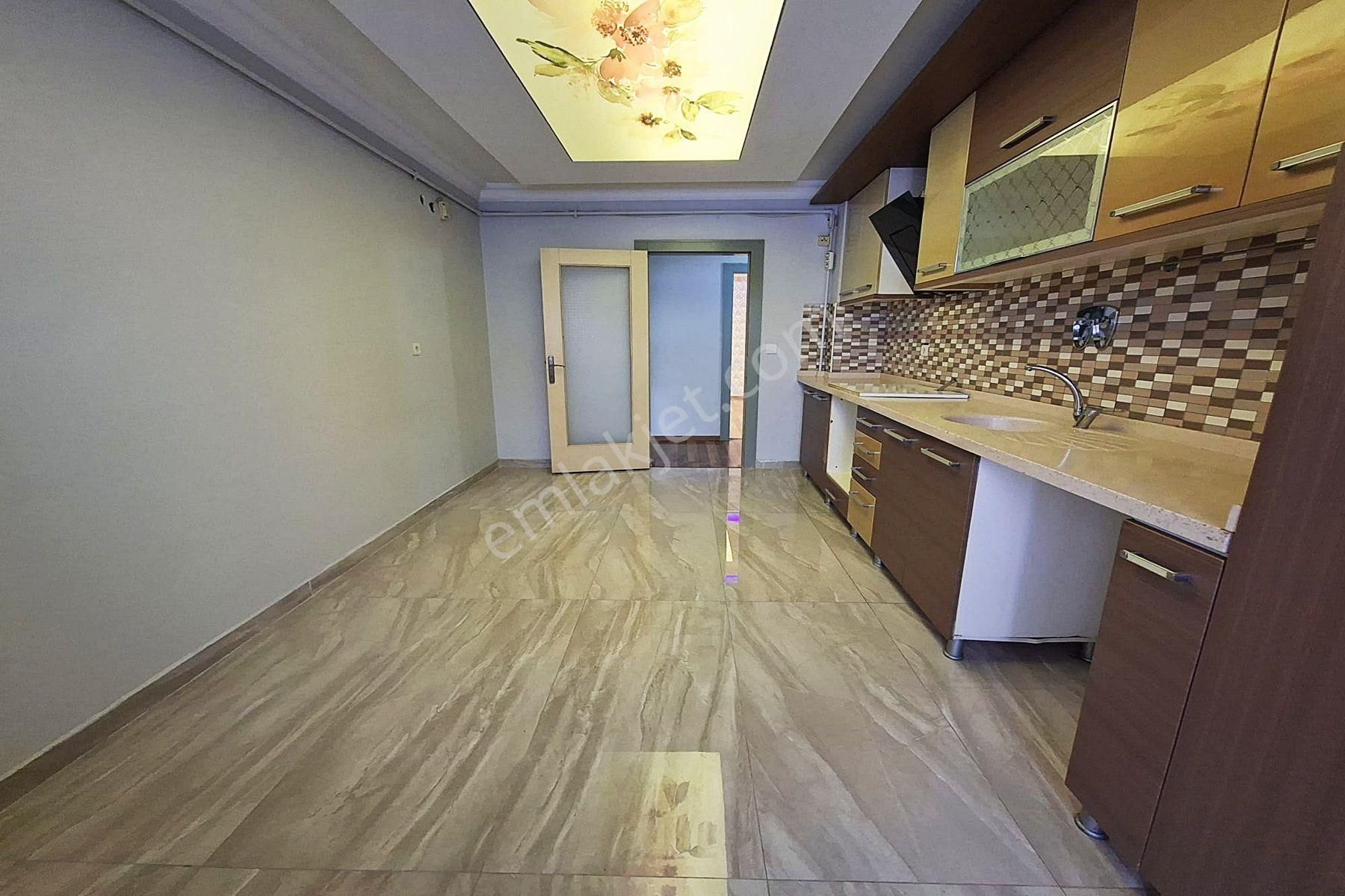 Yayla'da Seyitler Cad Üzeri 140m2 Asansrlü 3+1 Kiralık Daire - Görsel 8