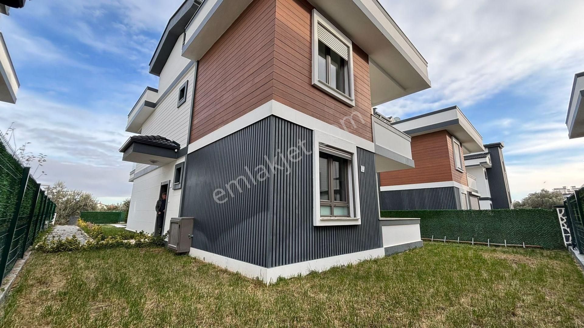 Güre Tahtakuşlar’da Denize Yakın | 5+1 | Özel Havuzlu | Açık Otoparklı | Bahçeli Ultra Lüks Villa - Görsel 3