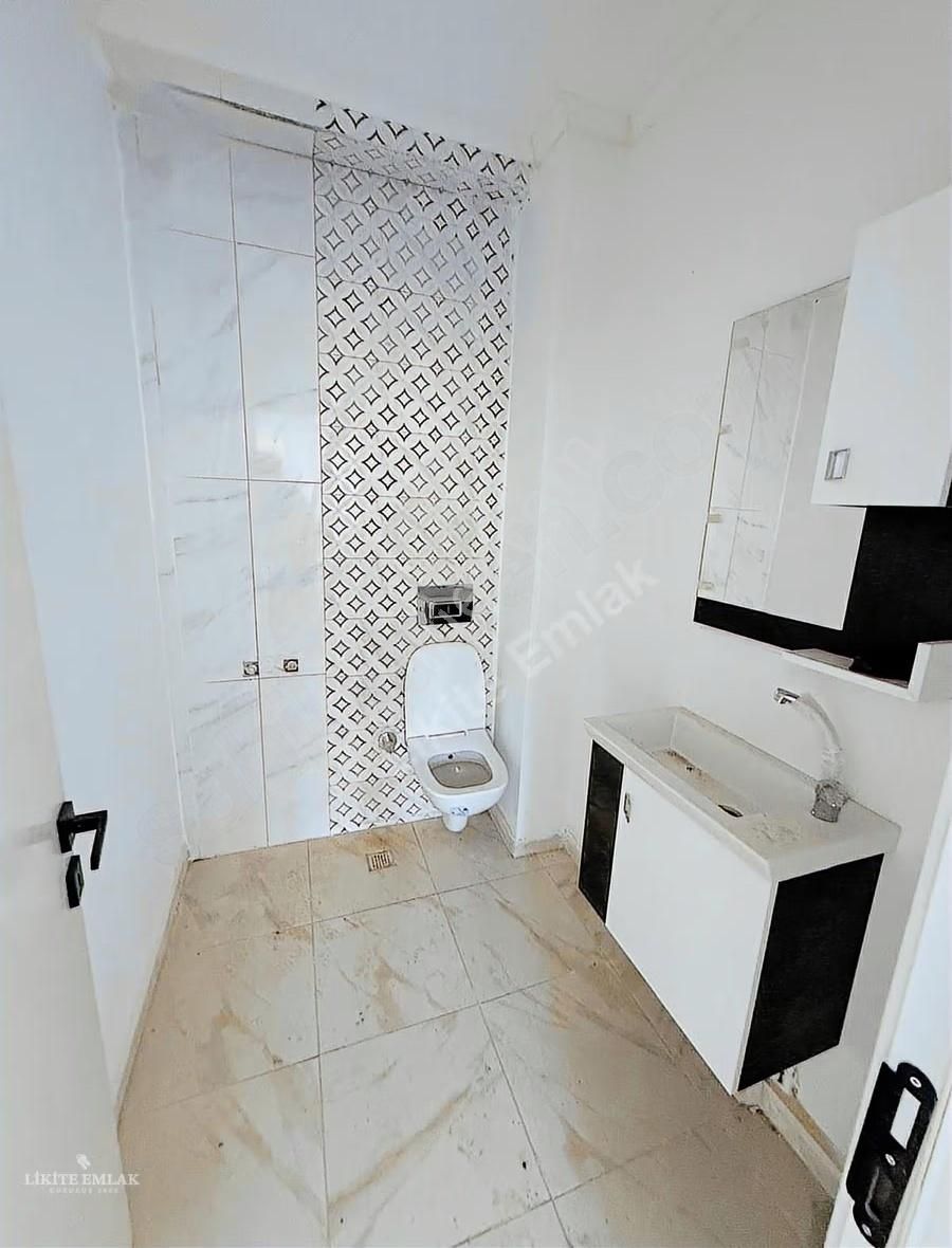 Likite Emlak'tan 20 M2 Ana Cadde Üstü Kiralık Ofis - Görsel 9