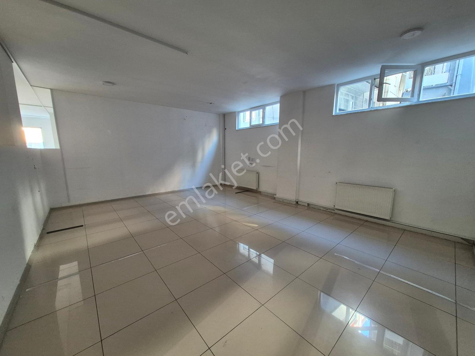 Canik Karşıyaka'da Caddeye Yakın Kiralık 650 M2 Dubleks İşyeri - Görsel 18