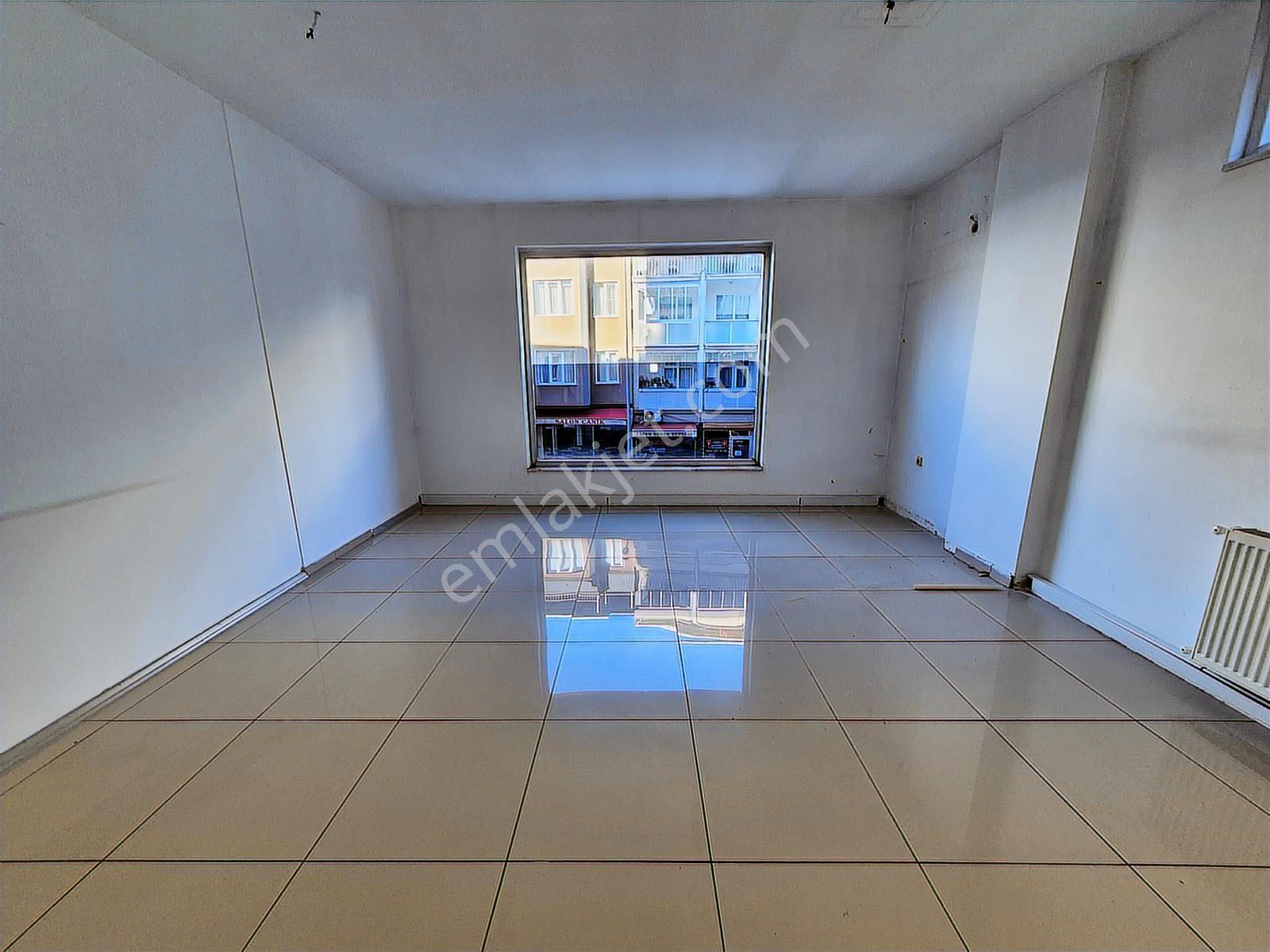 Canik Karşıyaka'da Caddeye Yakın Kiralık 650 M2 Dubleks İşyeri - Görsel 17