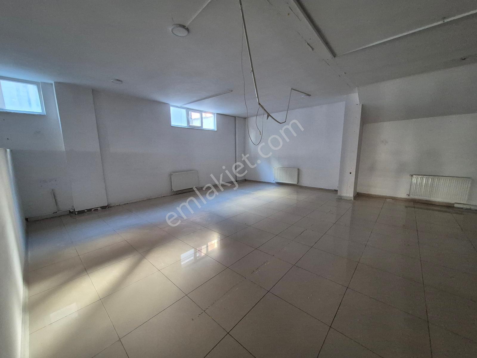 Canik Karşıyaka'da Caddeye Yakın Kiralık 650 M2 Dubleks İşyeri - Görsel 8