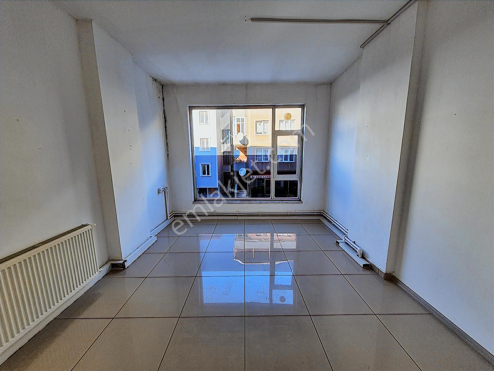 Canik Karşıyaka'da Caddeye Yakın Kiralık 650 M2 Dubleks İşyeri - Görsel 2