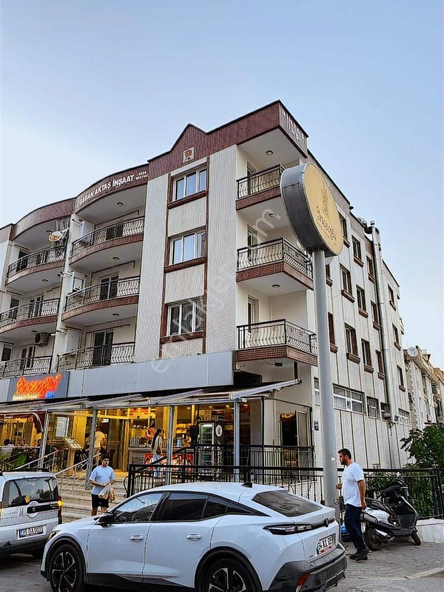 Namlı'dan Tınaztepe Hastanesi Yakını Geniş Ferah 3+1