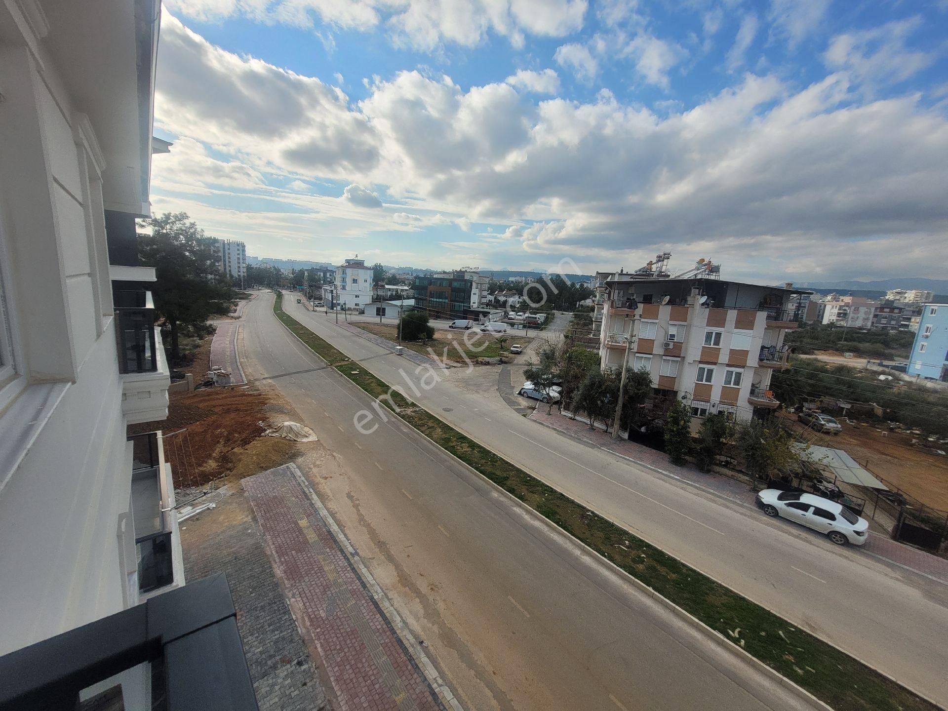 Satılık... Ayanoglu Tramvaya Yürüme Mesafesinde Sıfır Bina - Görsel 21