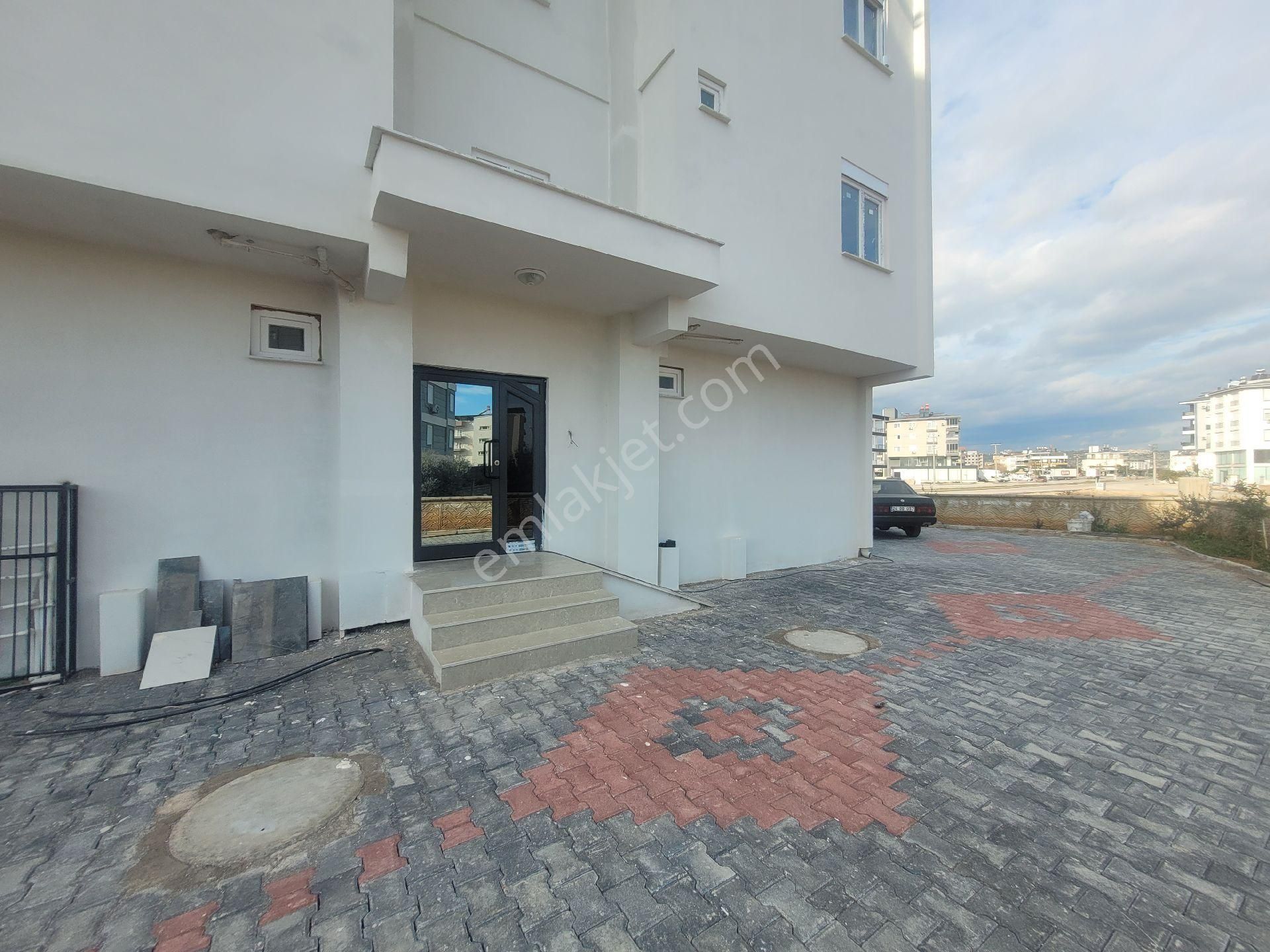 Satılık... Ayanoglu Tramvaya Yürüme Mesafesinde Sıfır Bina - Görsel 4