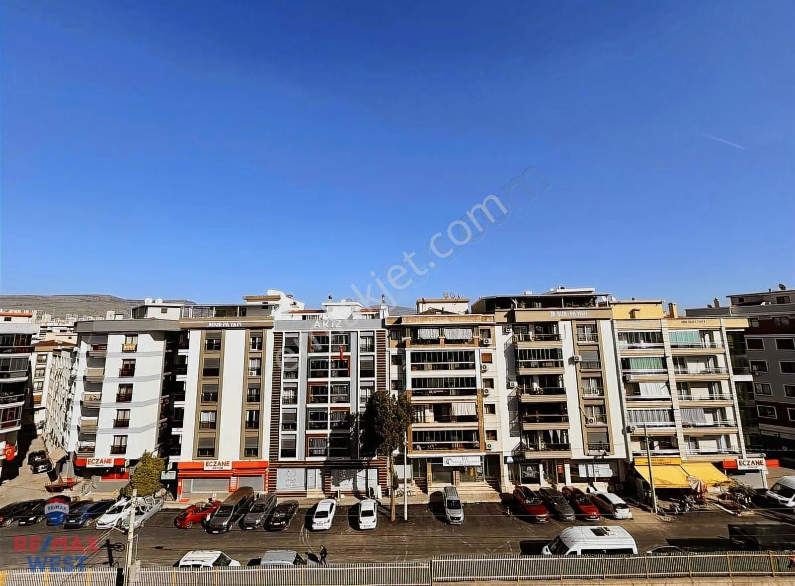 Yalı Mahallesinde İzbana Çok Yakın Önü Açık Satılık 2+1 Daire - Görsel 27