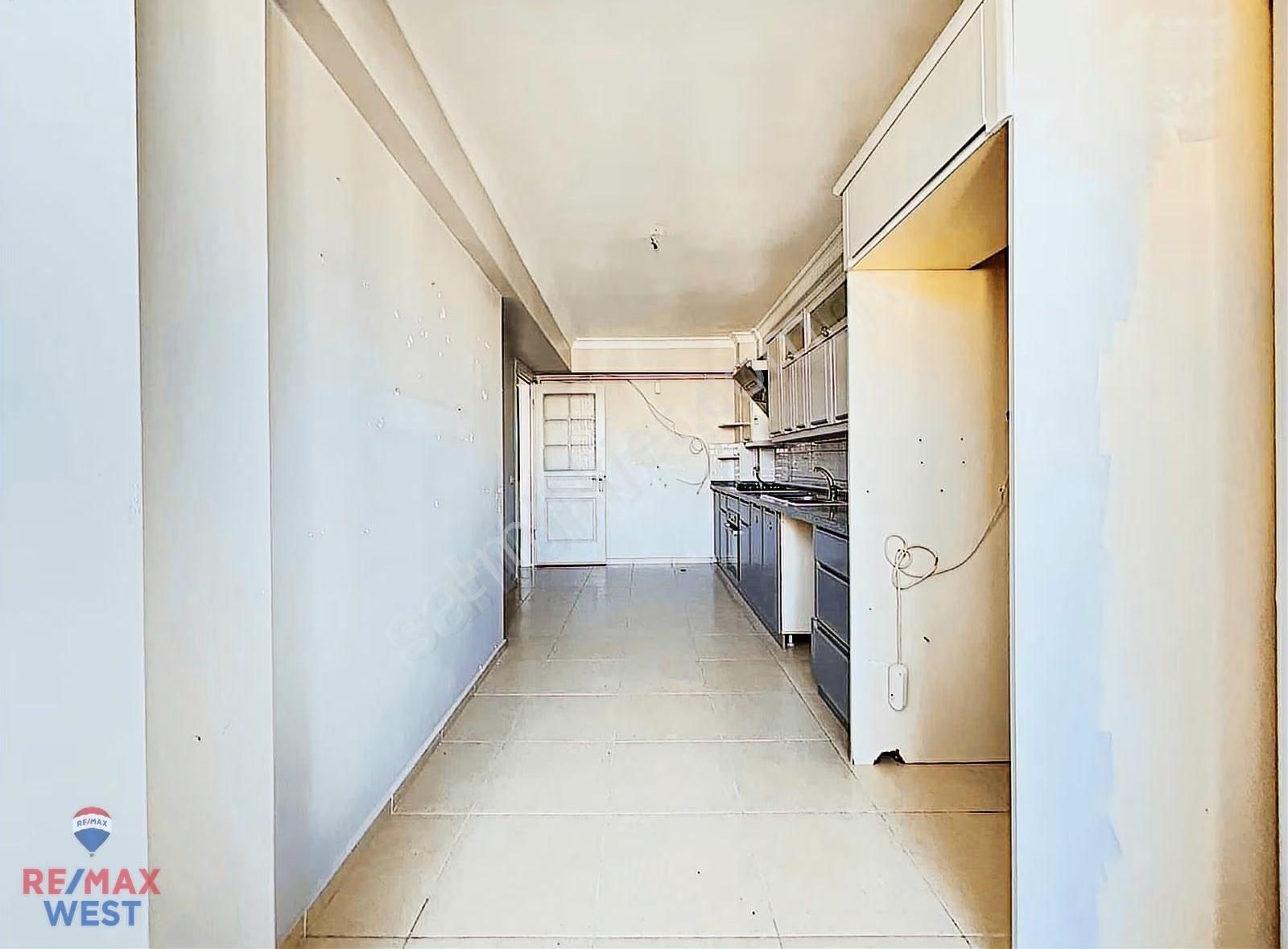 Yalı Mahallesinde İzbana Çok Yakın Önü Açık Satılık 2+1 Daire - Görsel 28