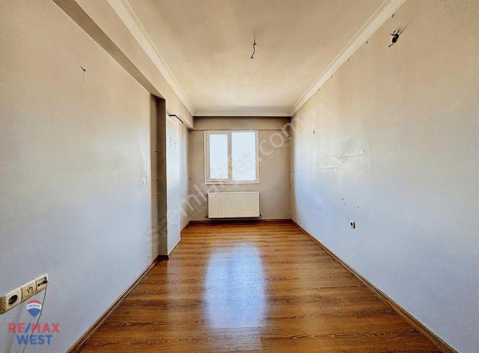 Yalı Mahallesinde İzbana Çok Yakın Önü Açık Satılık 2+1 Daire - Görsel 26