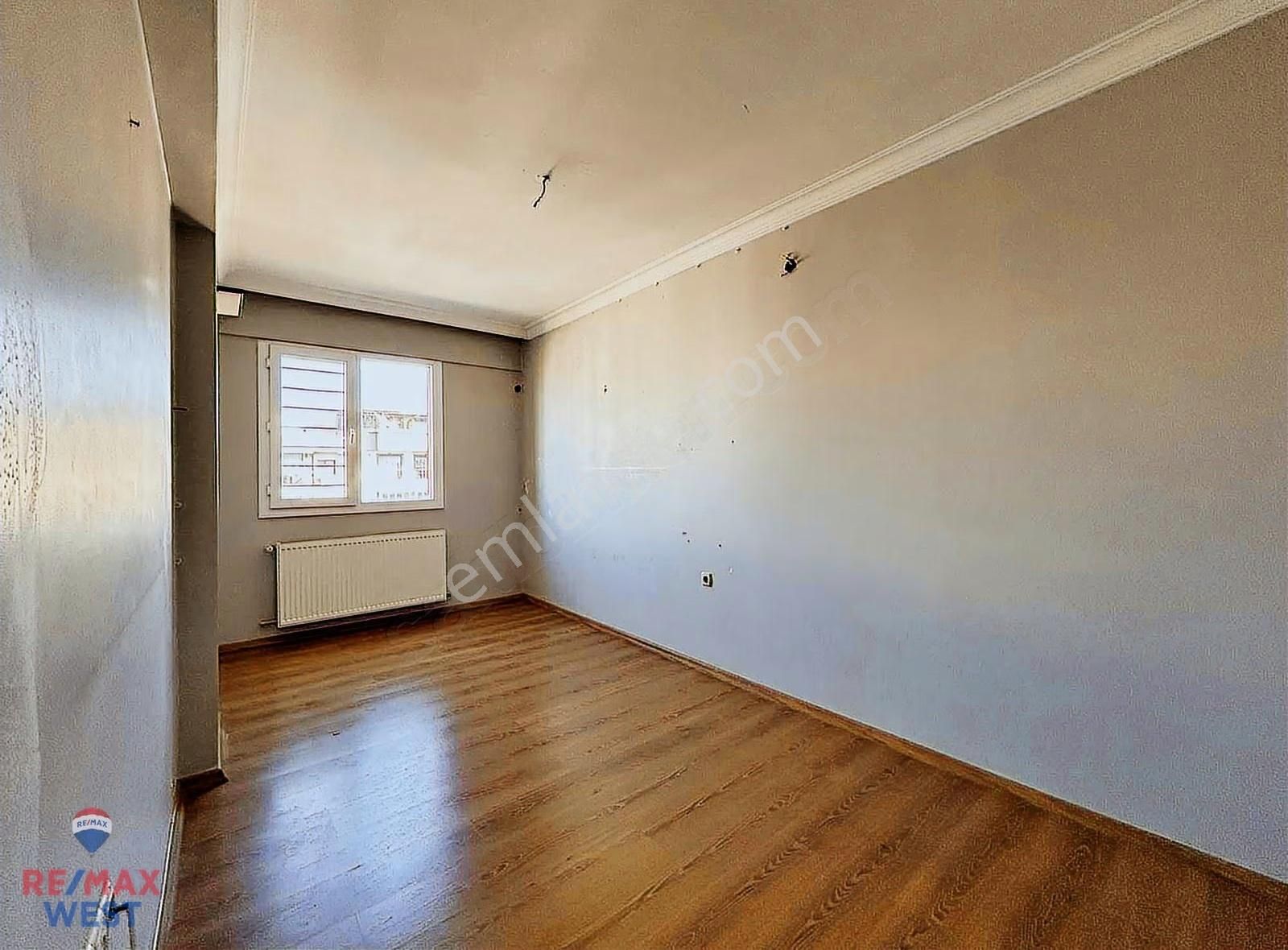 Yalı Mahallesinde İzbana Çok Yakın Önü Açık Satılık 2+1 Daire - Görsel 33