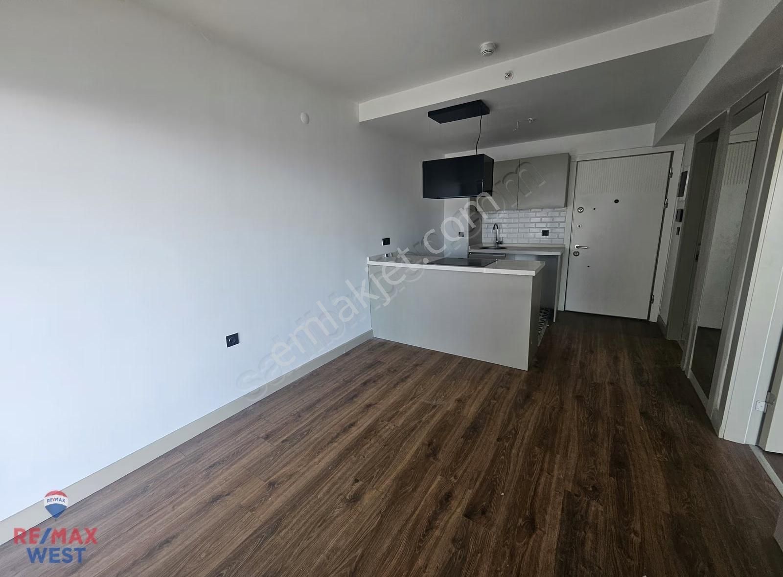 Passa Nova Sitesinde Geniş Balkonlu Kiralık 1+1 Daire - Görsel 17