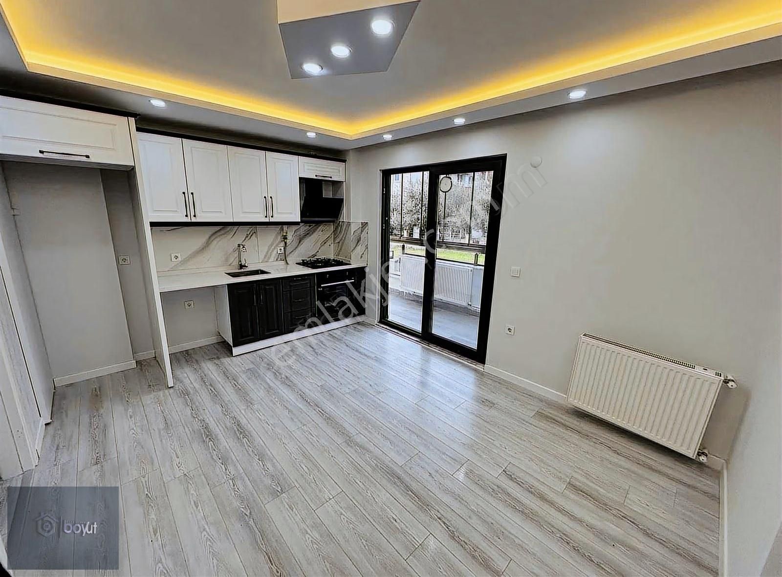 Boyut'tan Altınkum'da Geniş Cam Balkonlu Kapalı Otoparklı 2+1 - Görsel 11