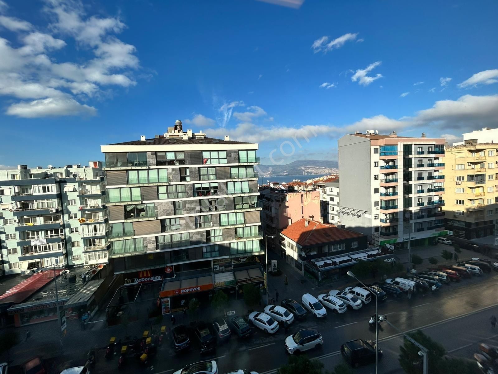 Cadde Üzeri Asansörü Full Bakımlı Metro Yakını - Görsel 15