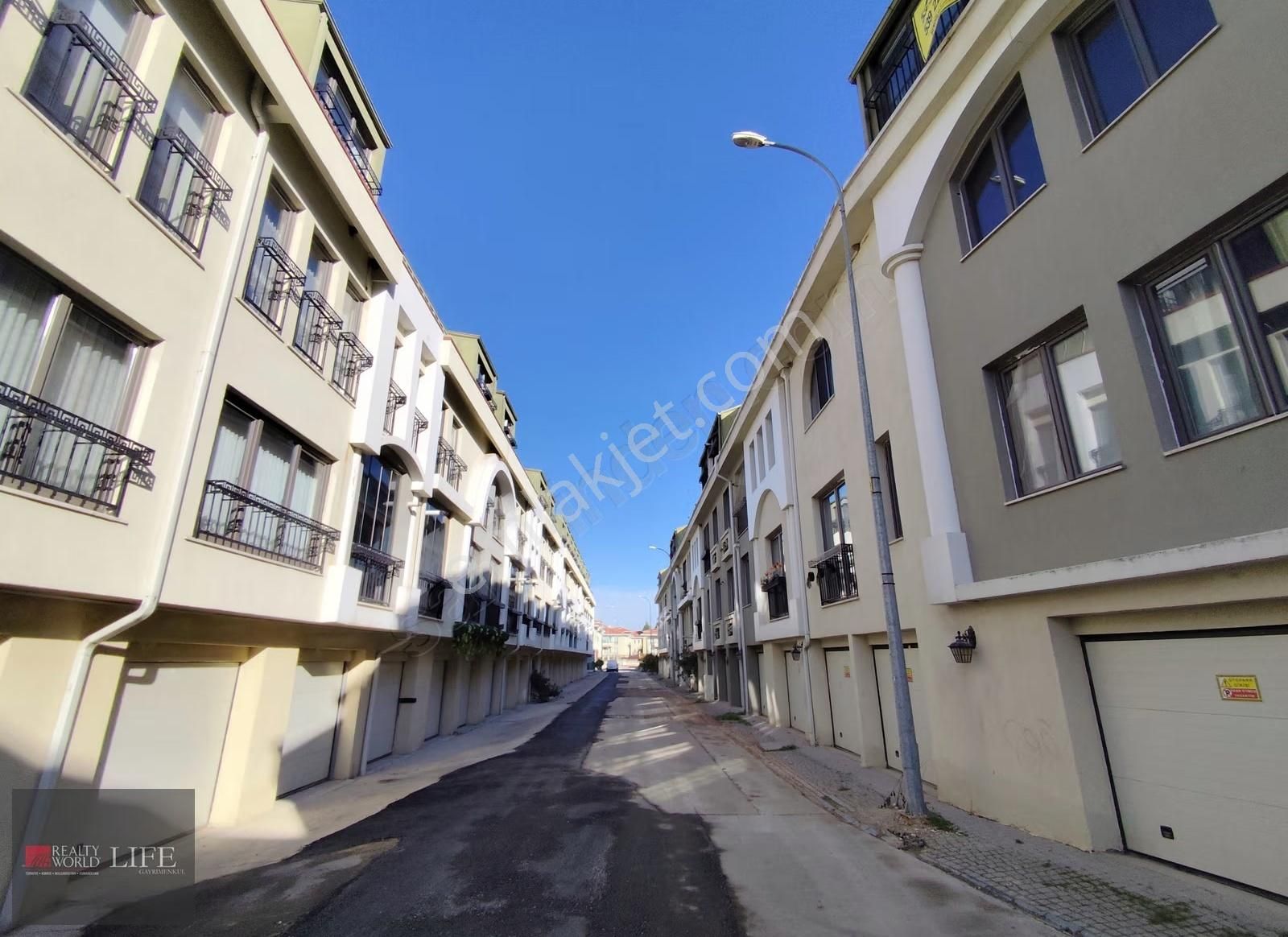 Rw Lıfe // Ogü Yakını Site İçi Özel Garajlı Kiralık 1+1 Daire - Görsel 14