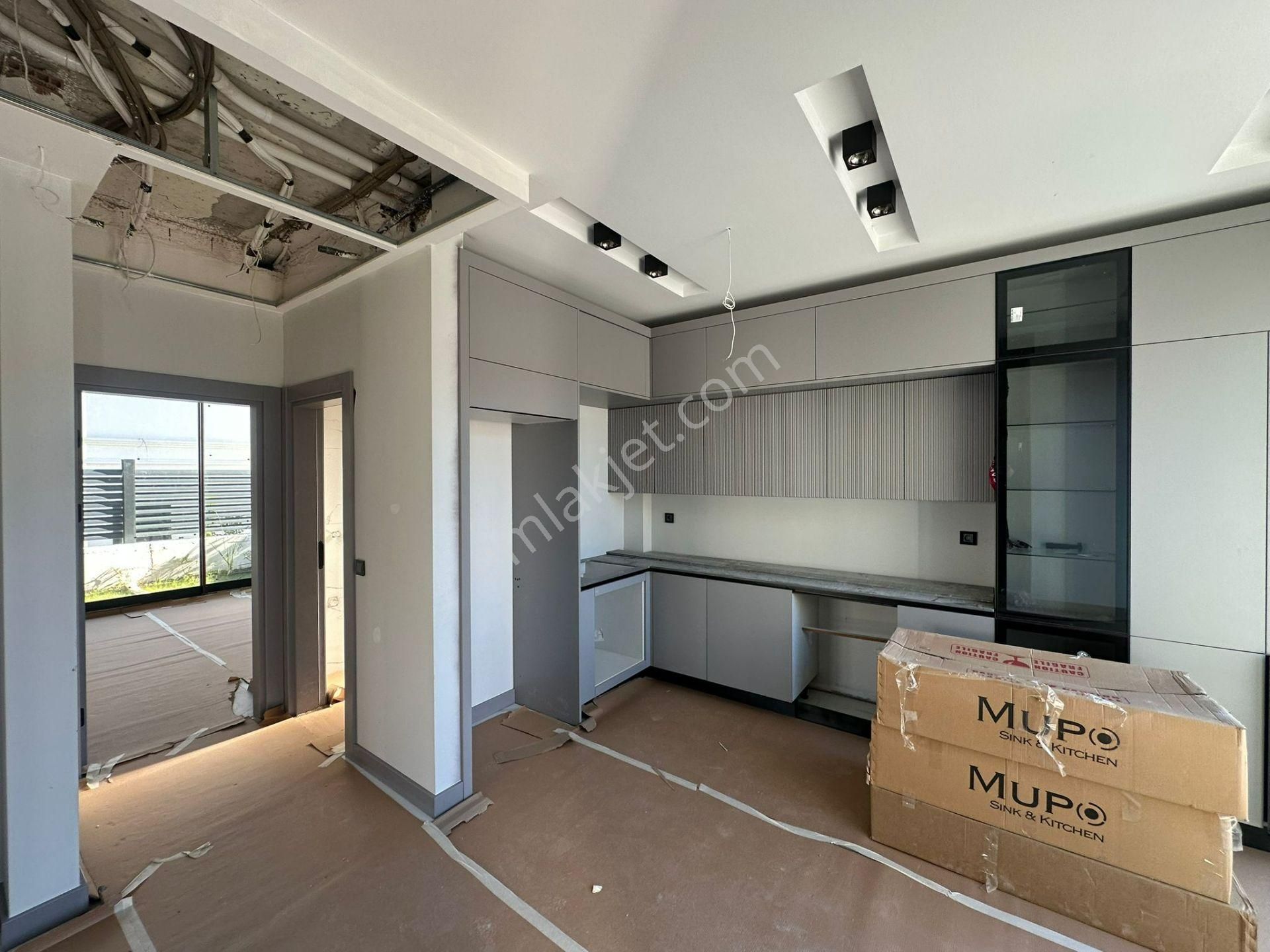 Kuşadası Ege Mahallesinde Müstakil Havuzlu 4+1 Villa! - Görsel 5