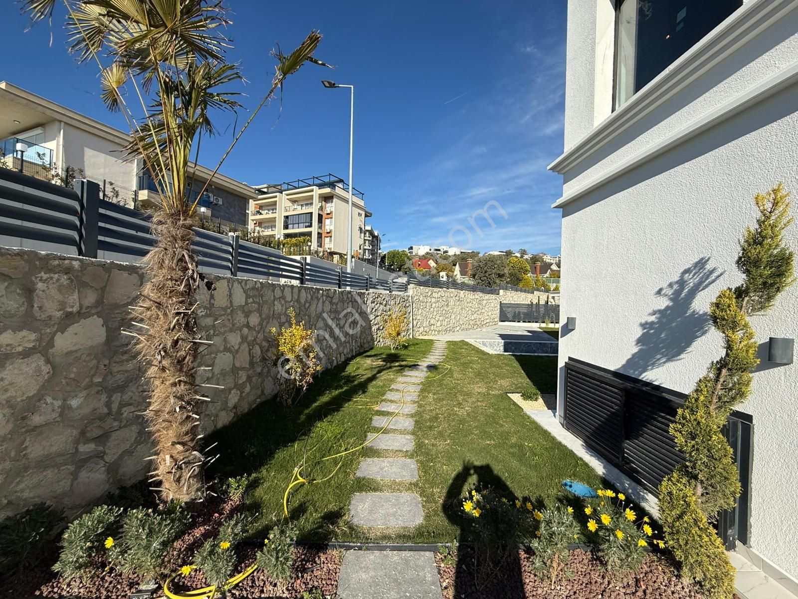 Kuşadası Ege Mahallesinde Müstakil Havuzlu 4+1 Villa! - Görsel 14