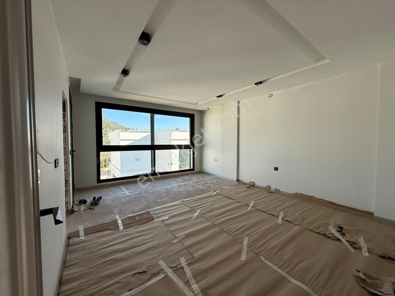 Kuşadası Ege Mahallesinde Müstakil Havuzlu 4+1 Villa! - Görsel 22