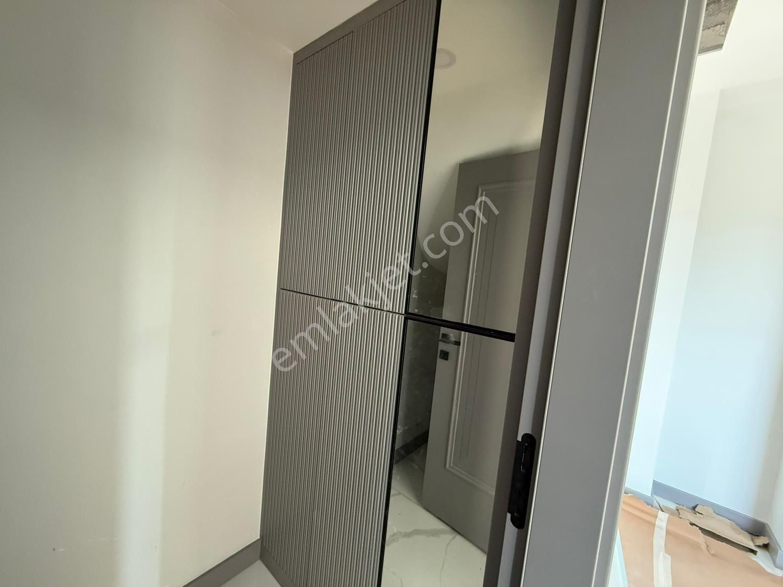 Kuşadası Ege Mahallesinde Müstakil Havuzlu 4+1 Villa! - Görsel 19