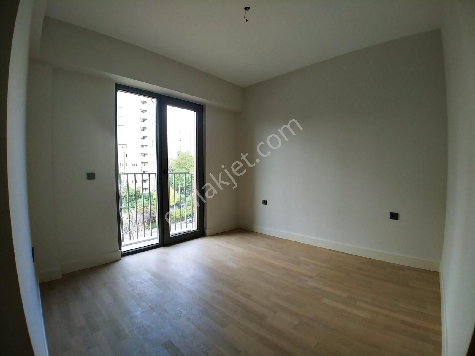 Adress Life Olgun'dan Sinpaş Koru Aura'da Ara Katta Büyük Balkon - Görsel 19