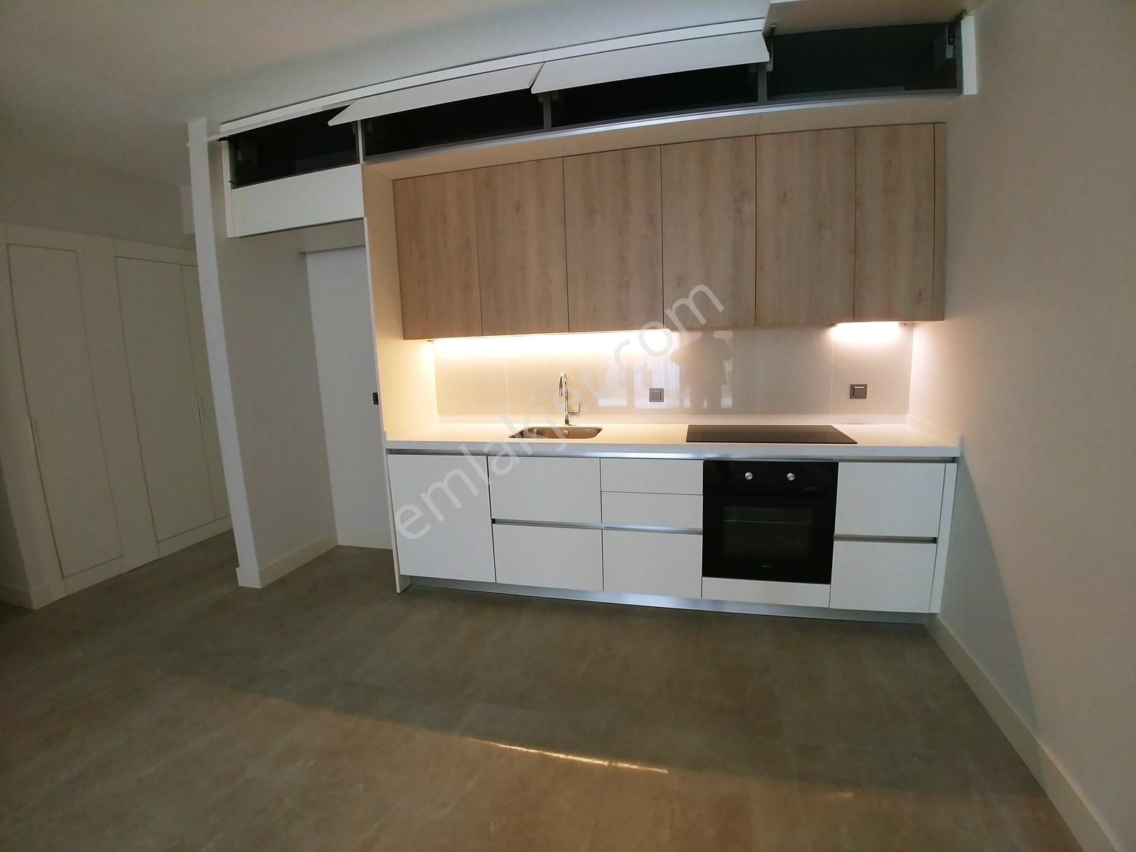 Adress Life Olgun'dan Sinpaş Koru Aura'da Ara Katta Büyük Balkon - Görsel 3