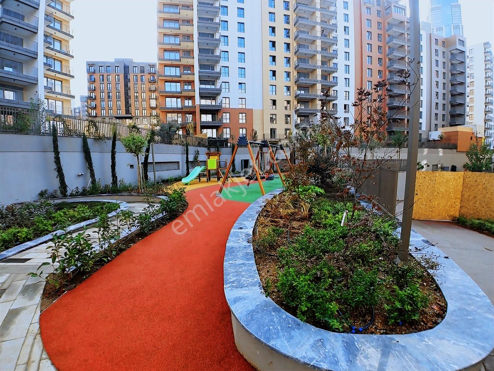 Adress Life Olgun'dan Sinpaş Koru Aura'da Ara Katta Büyük Balkon - Görsel 28