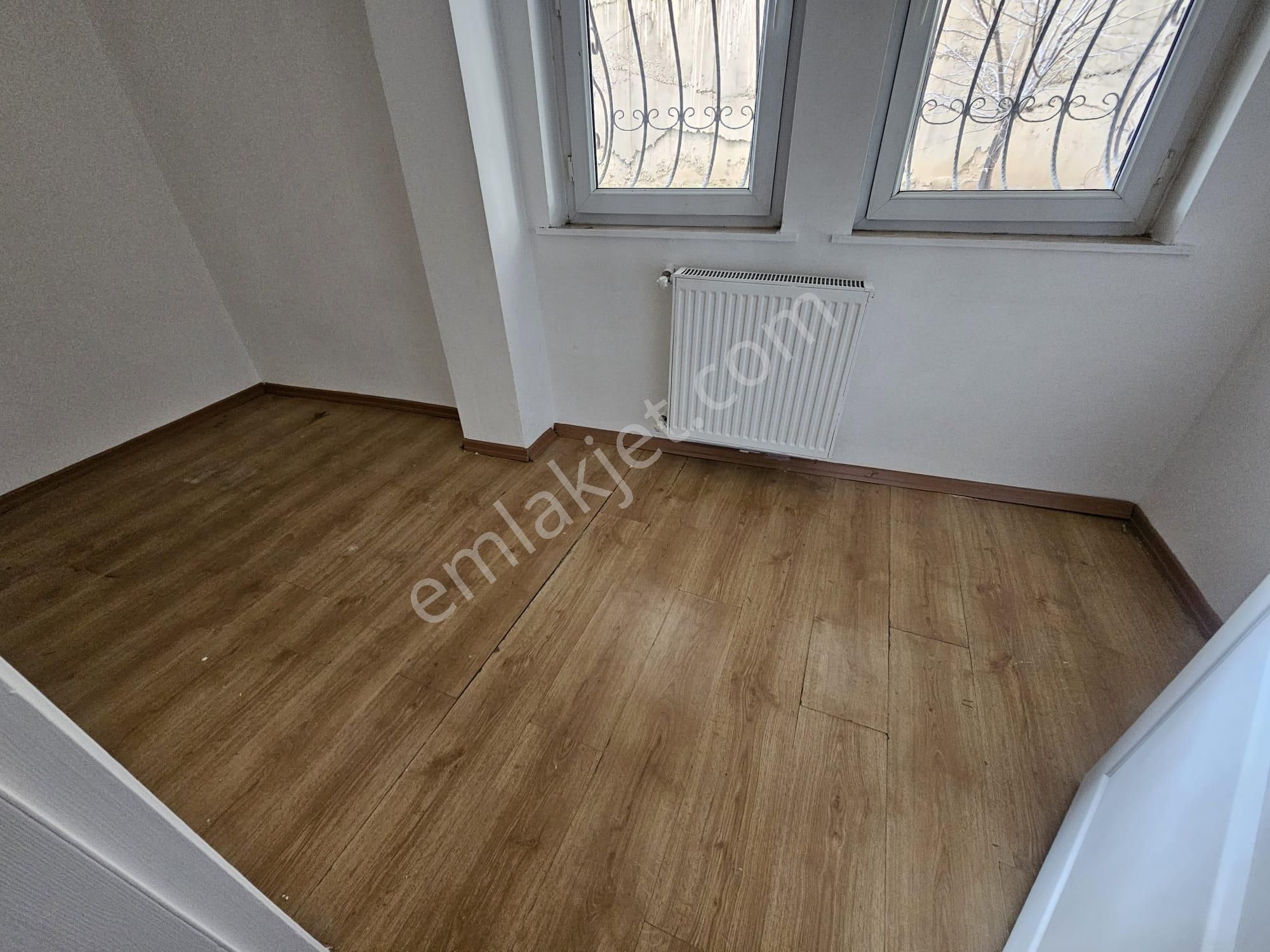 Karapürçek'te Merkezi Konumda Kilerli Masrafsız 2+1 Satılık Daire !! - Görsel 18