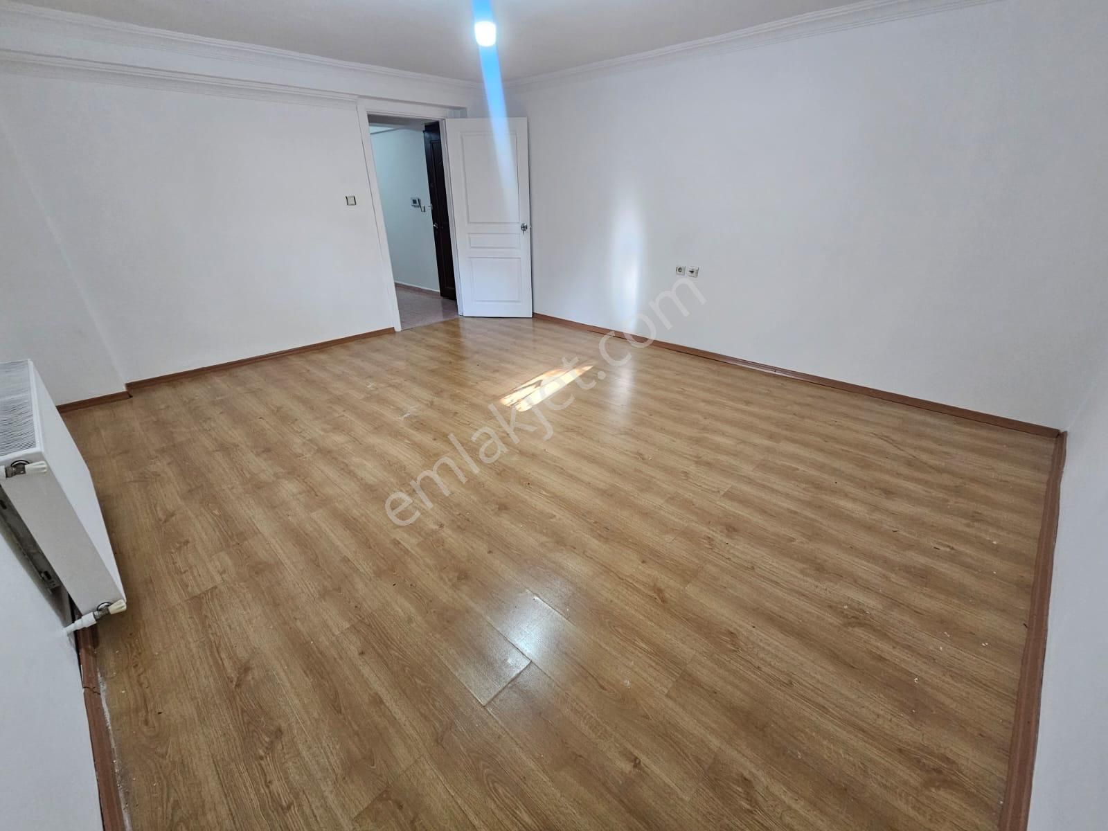 Karapürçek'te Merkezi Konumda Kilerli Masrafsız 2+1 Satılık Daire !! - Görsel 13