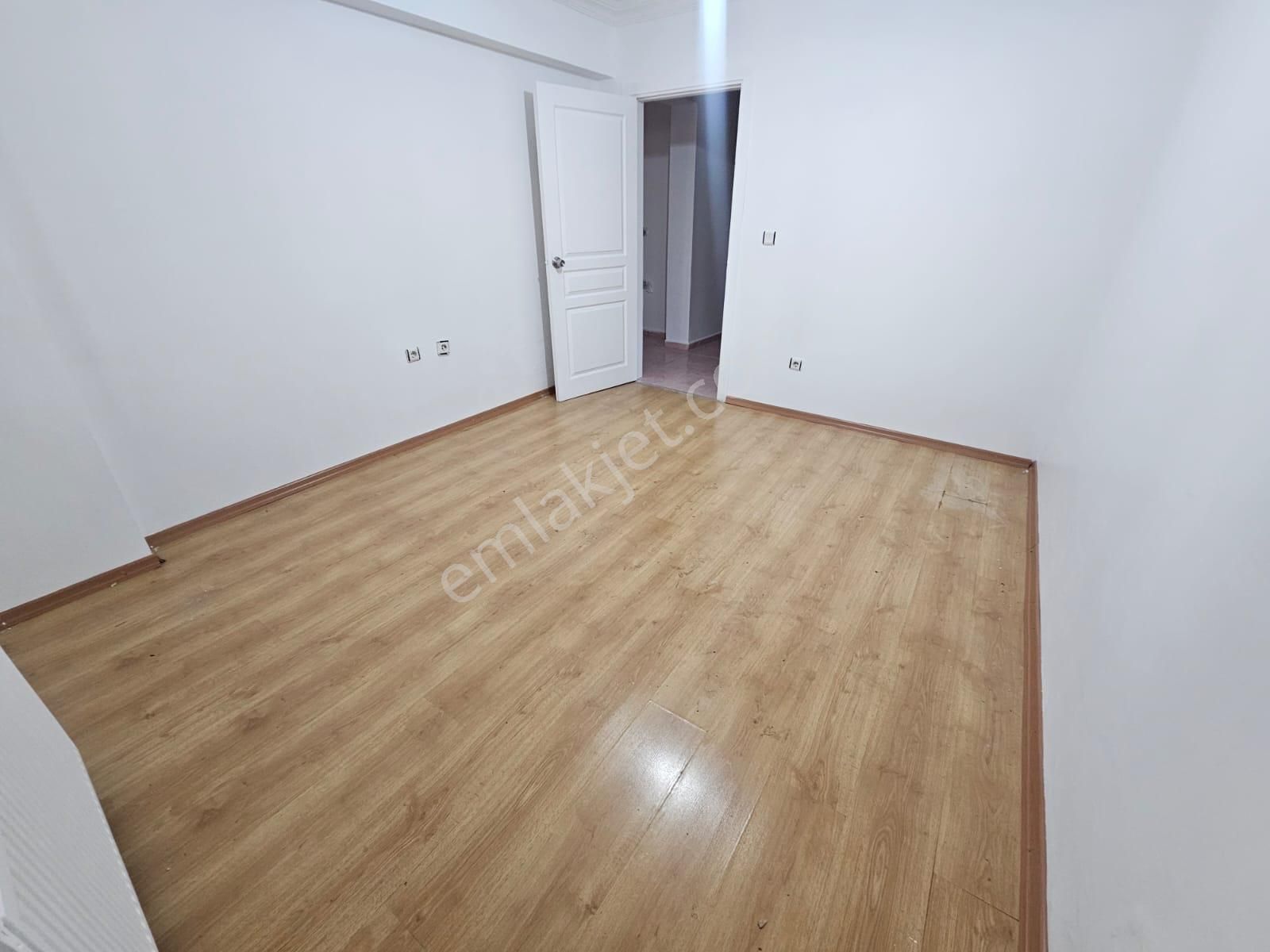 Karapürçek'te Merkezi Konumda Kilerli Masrafsız 2+1 Satılık Daire !! - Görsel 28