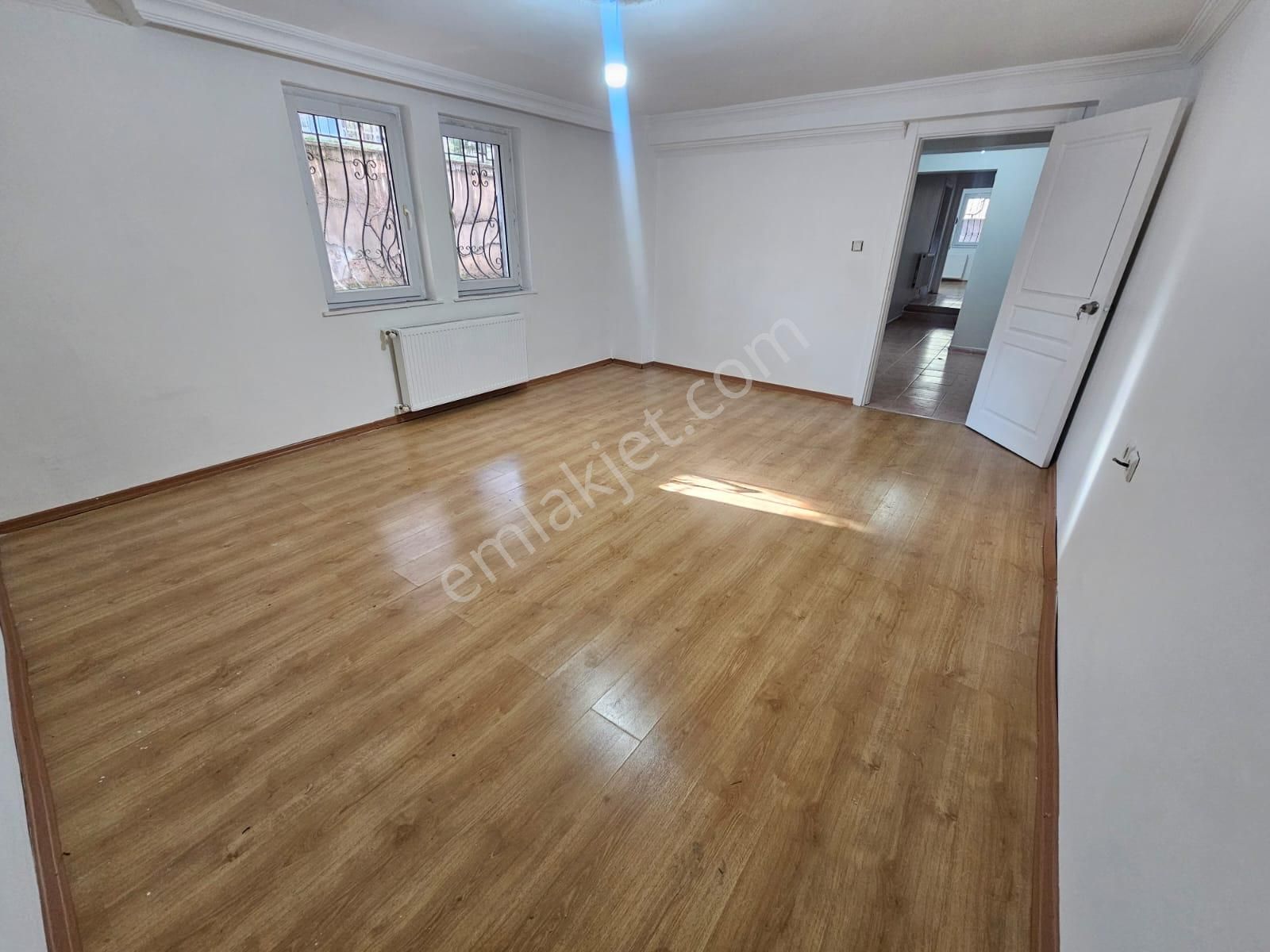 Karapürçek'te Merkezi Konumda Kilerli Masrafsız 2+1 Satılık Daire !! - Görsel 24