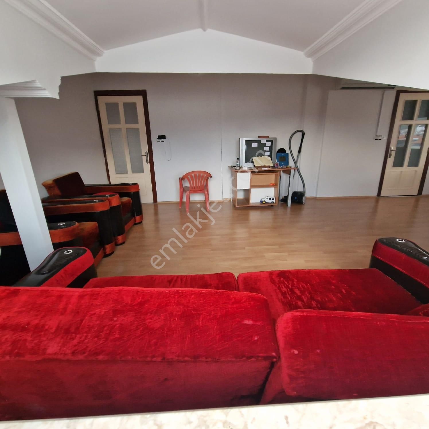 Zümrüt Mah.de Depozitosuz Muhteşem Manzaralı 2+1 Geniş Teraslı Kiralık Çatı Katı - Görsel 7